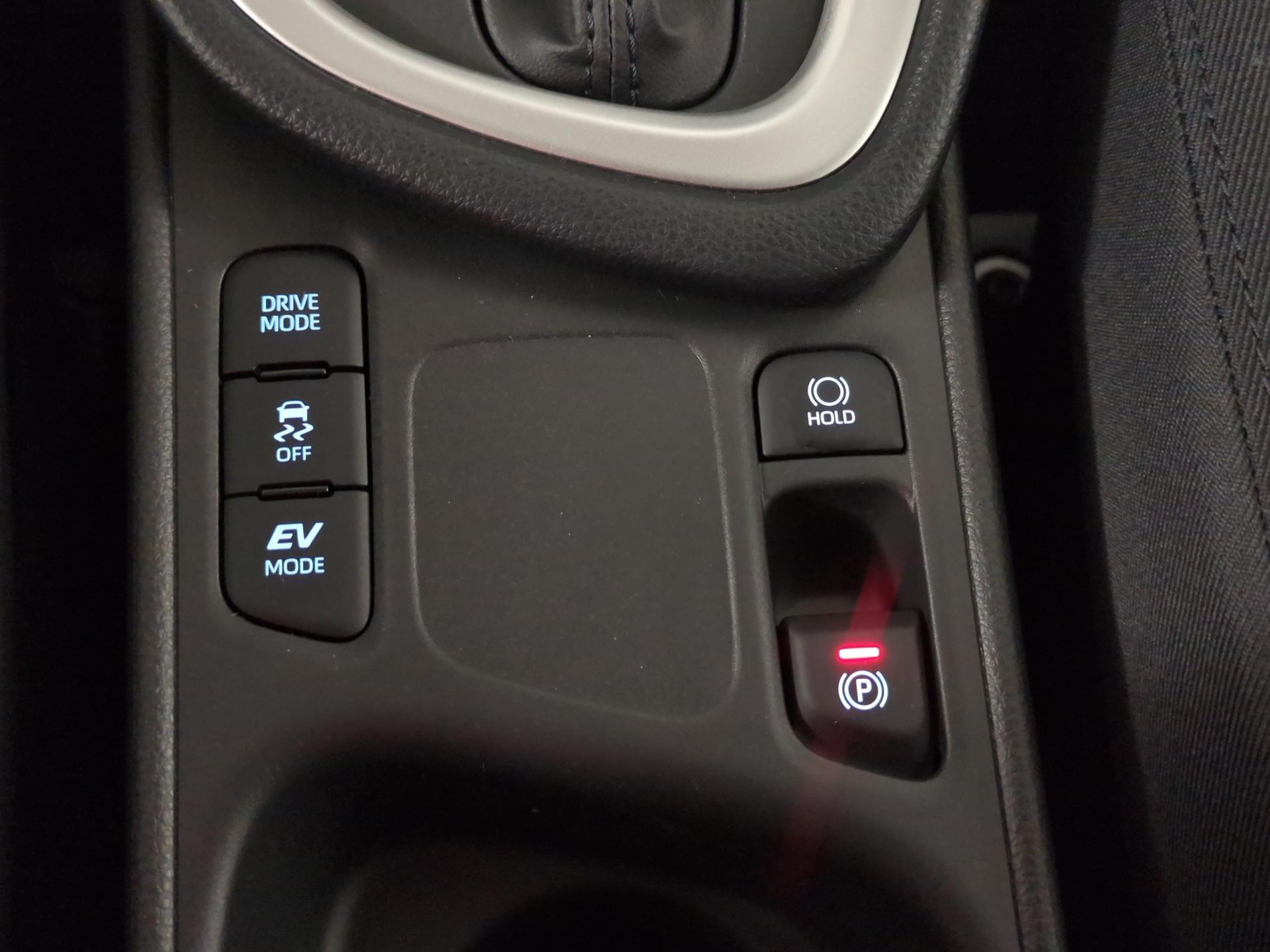 TOYOTA Yaris 1.5 Comfort e-CVT-image-24