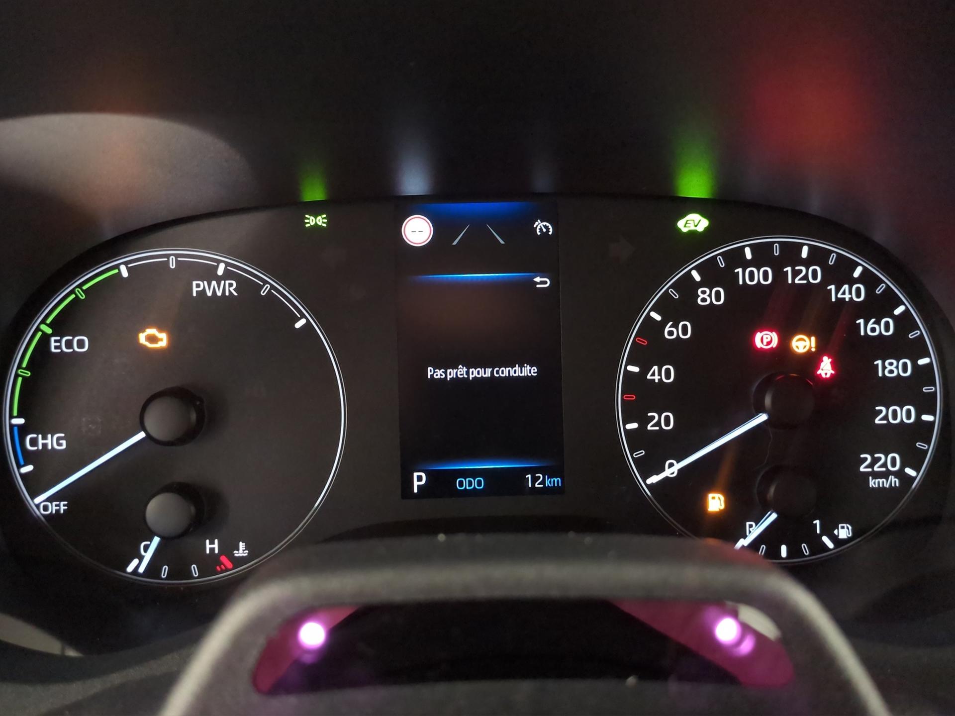 TOYOTA Yaris 1.5 Comfort e-CVT-image-10