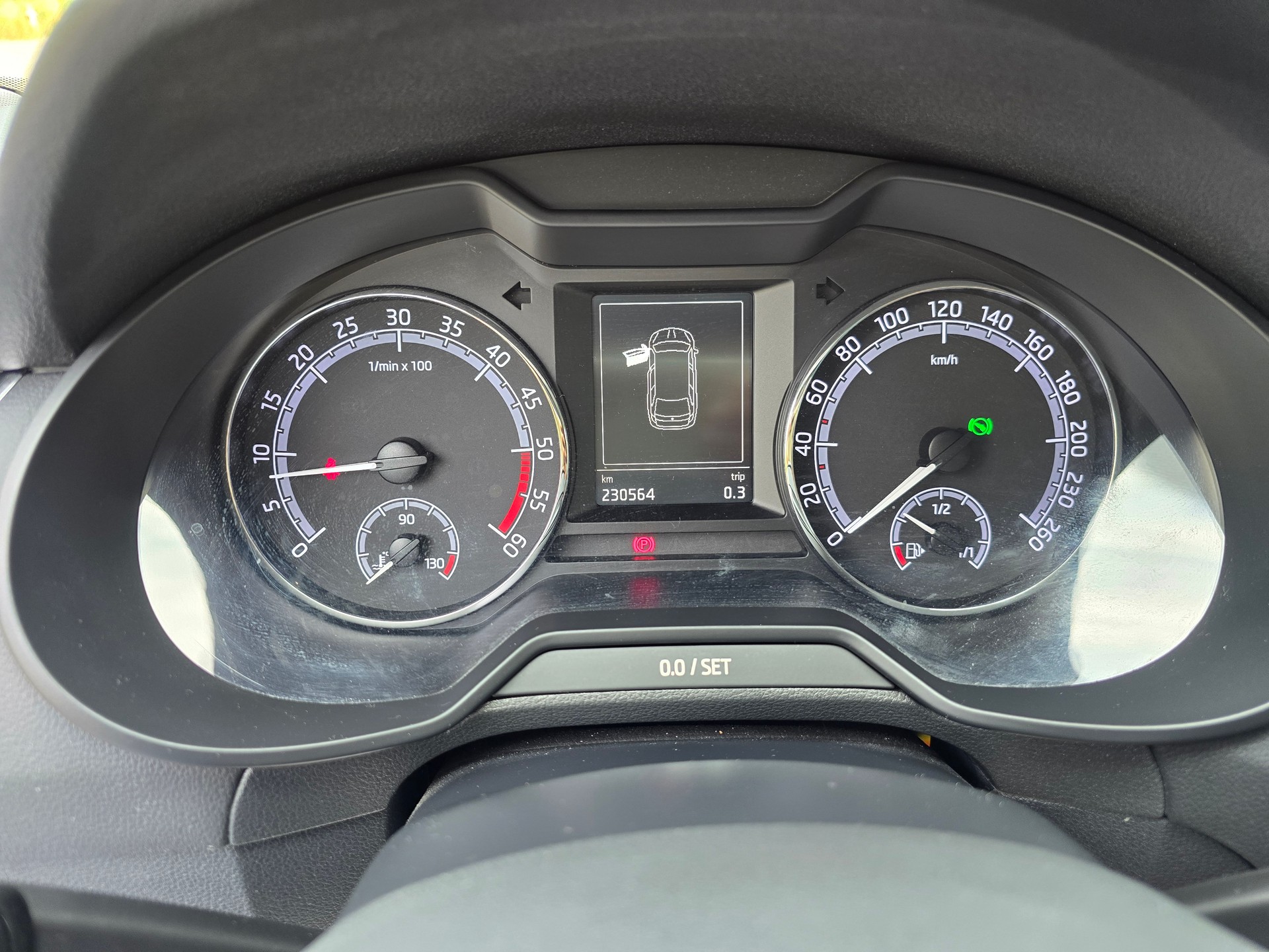 SKODA Octavia Combi 2.0 TDI Style DSG-image-17