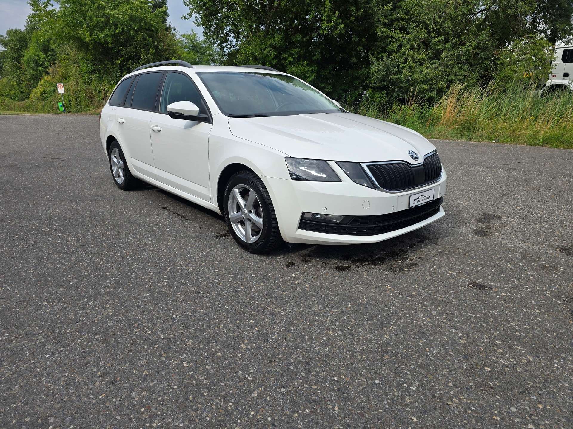 SKODA Octavia Combi 2.0 TDI Style DSG-image-1