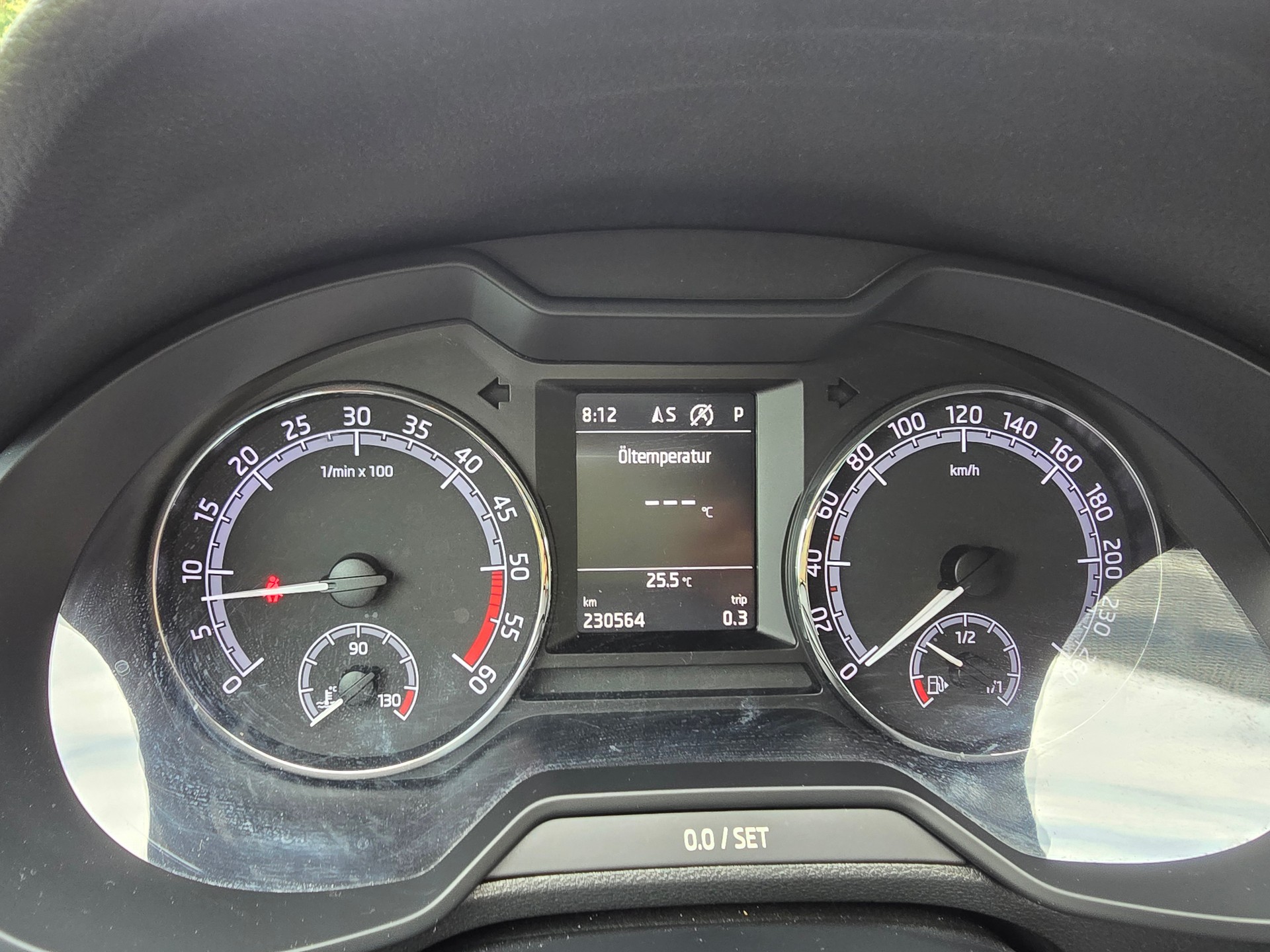 SKODA Octavia Combi 2.0 TDI Style DSG-image-21