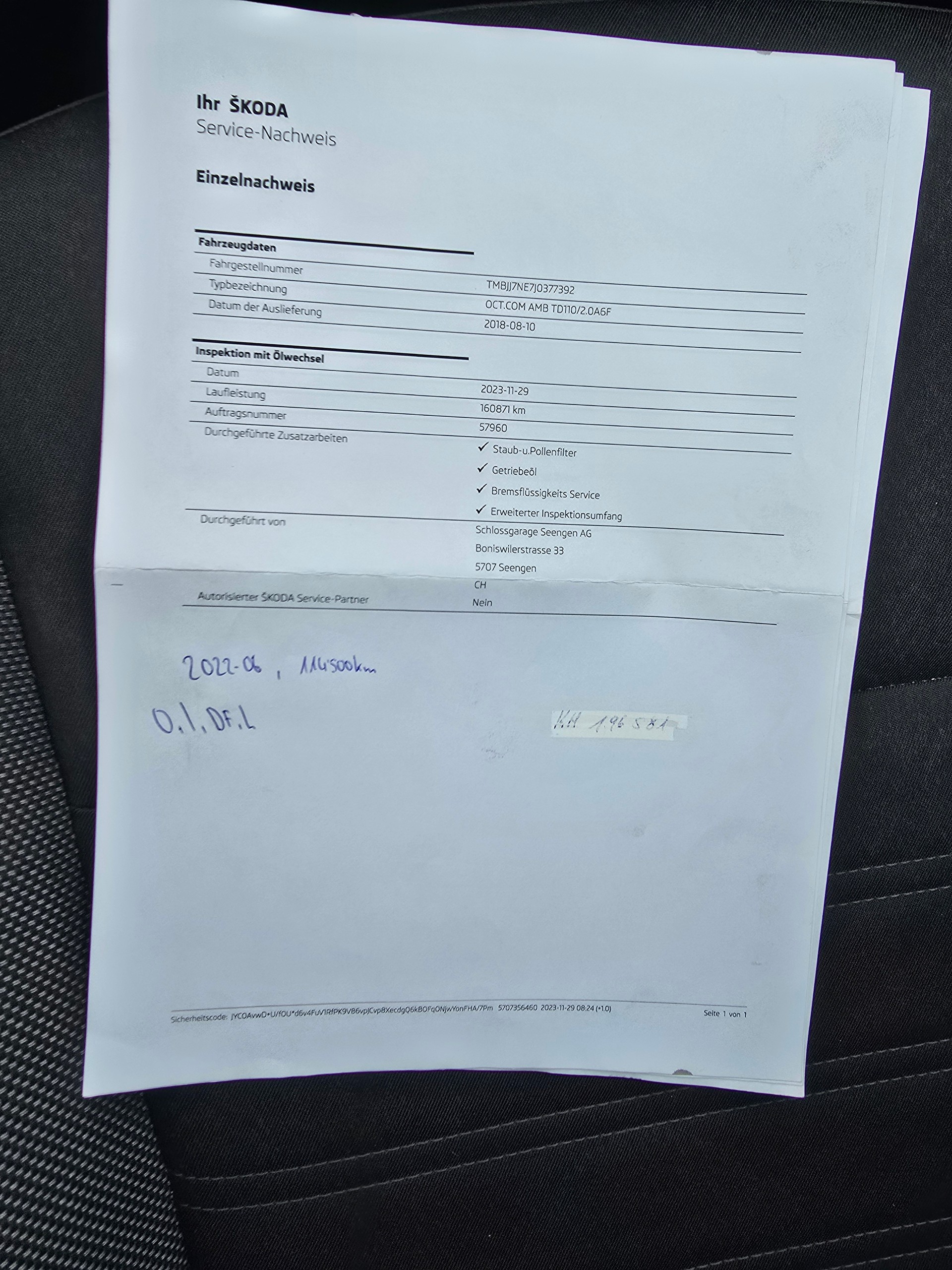 SKODA Octavia Combi 2.0 TDI Style DSG-image-24
