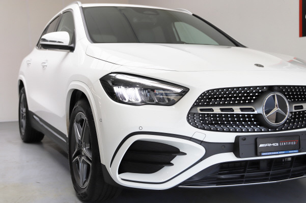 Image MERCEDES-BENZ GLA-200 GLA 200 7G-DCT