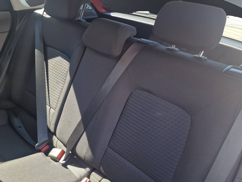 HYUNDAI i20 1.0 T-GDi Amplia-image-9