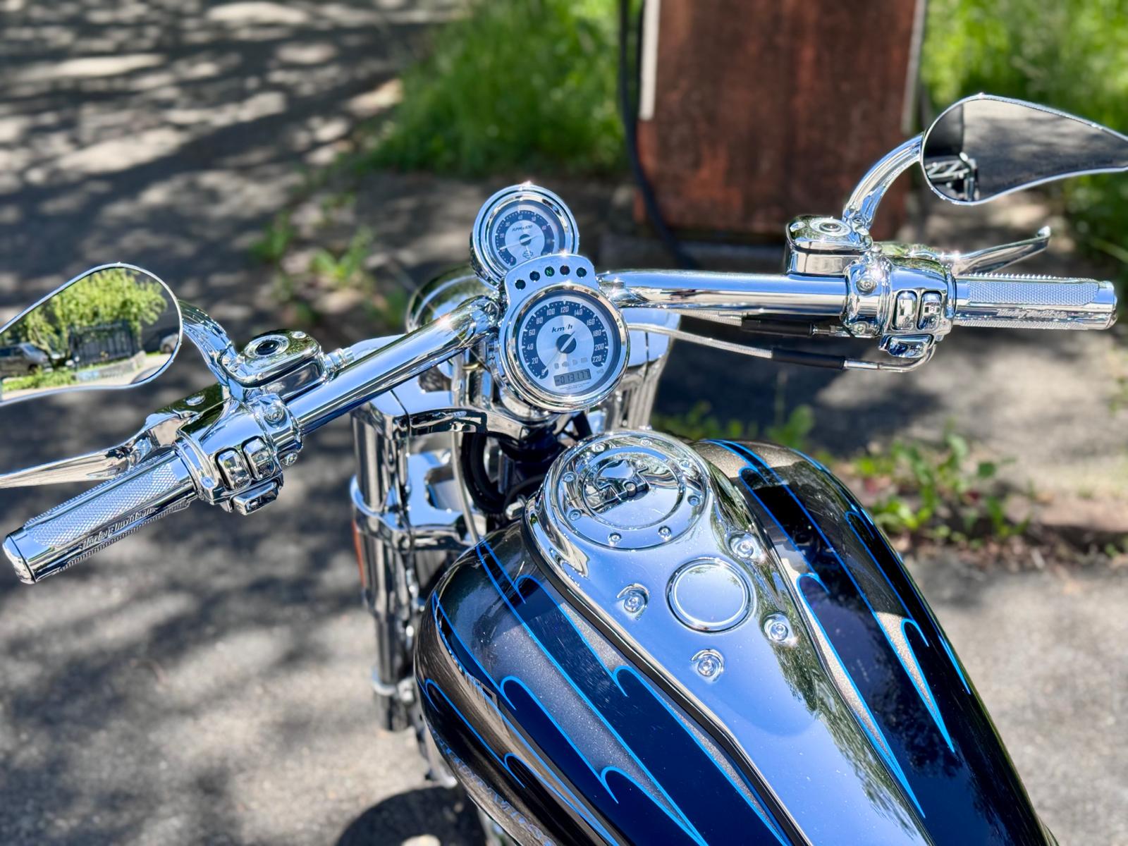 HARLEY-DAVIDSON FXDSE Dyna CVO Screamin'Eagle-image-4