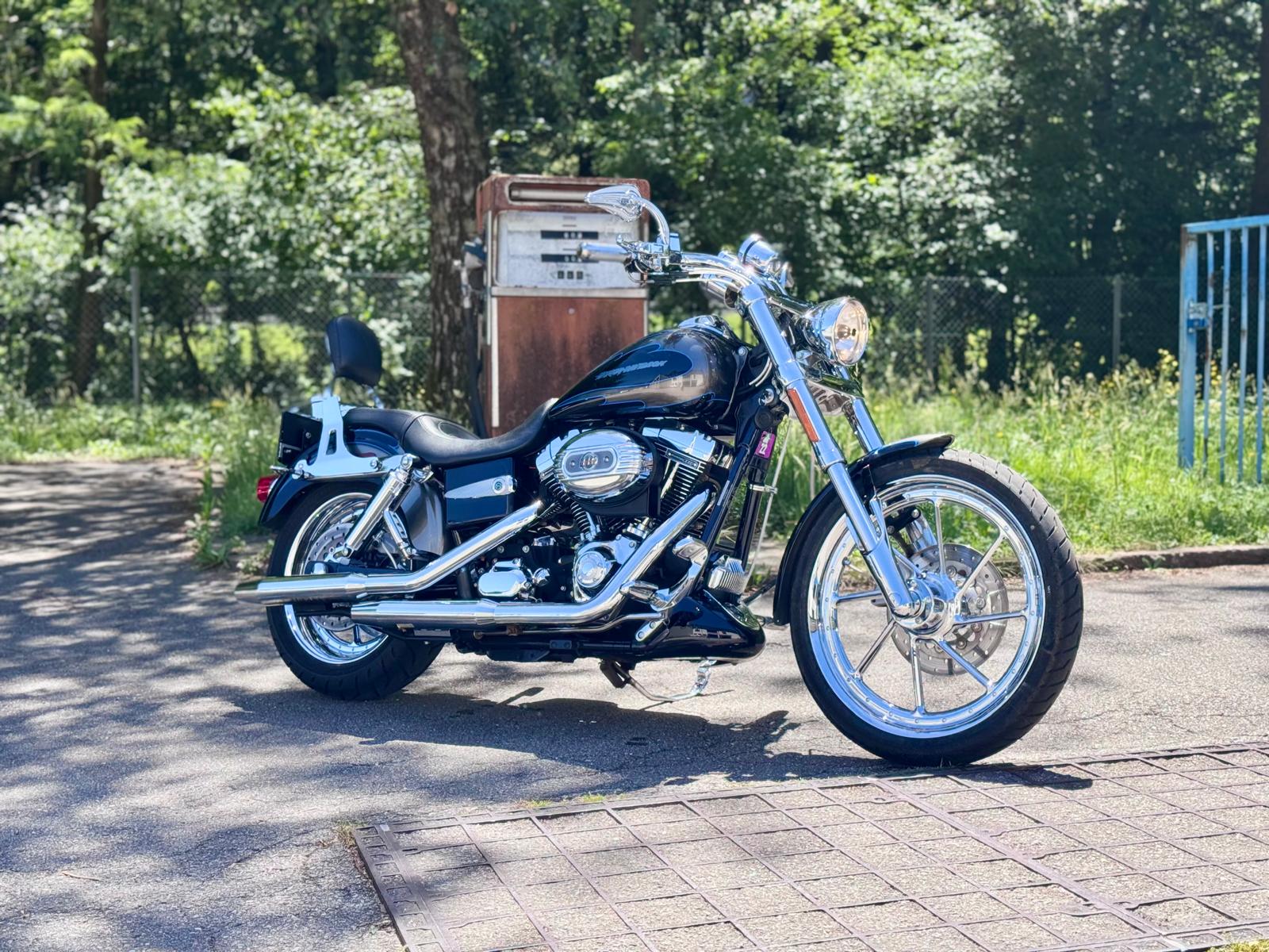 HARLEY-DAVIDSON FXDSE Dyna CVO Screamin'Eagle-image-9