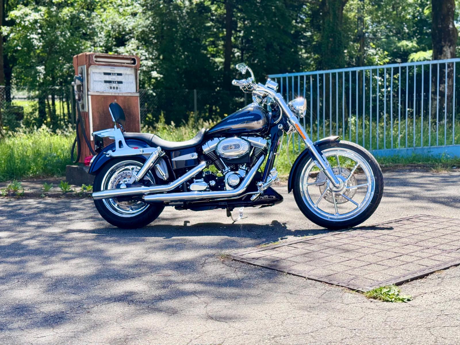 HARLEY-DAVIDSON FXDSE Dyna CVO Screamin'Eagle