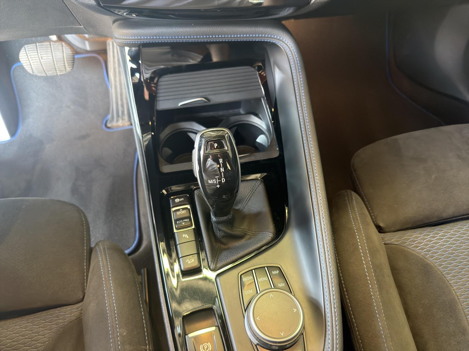 BMW X2 20d xDrive SAG-image-12