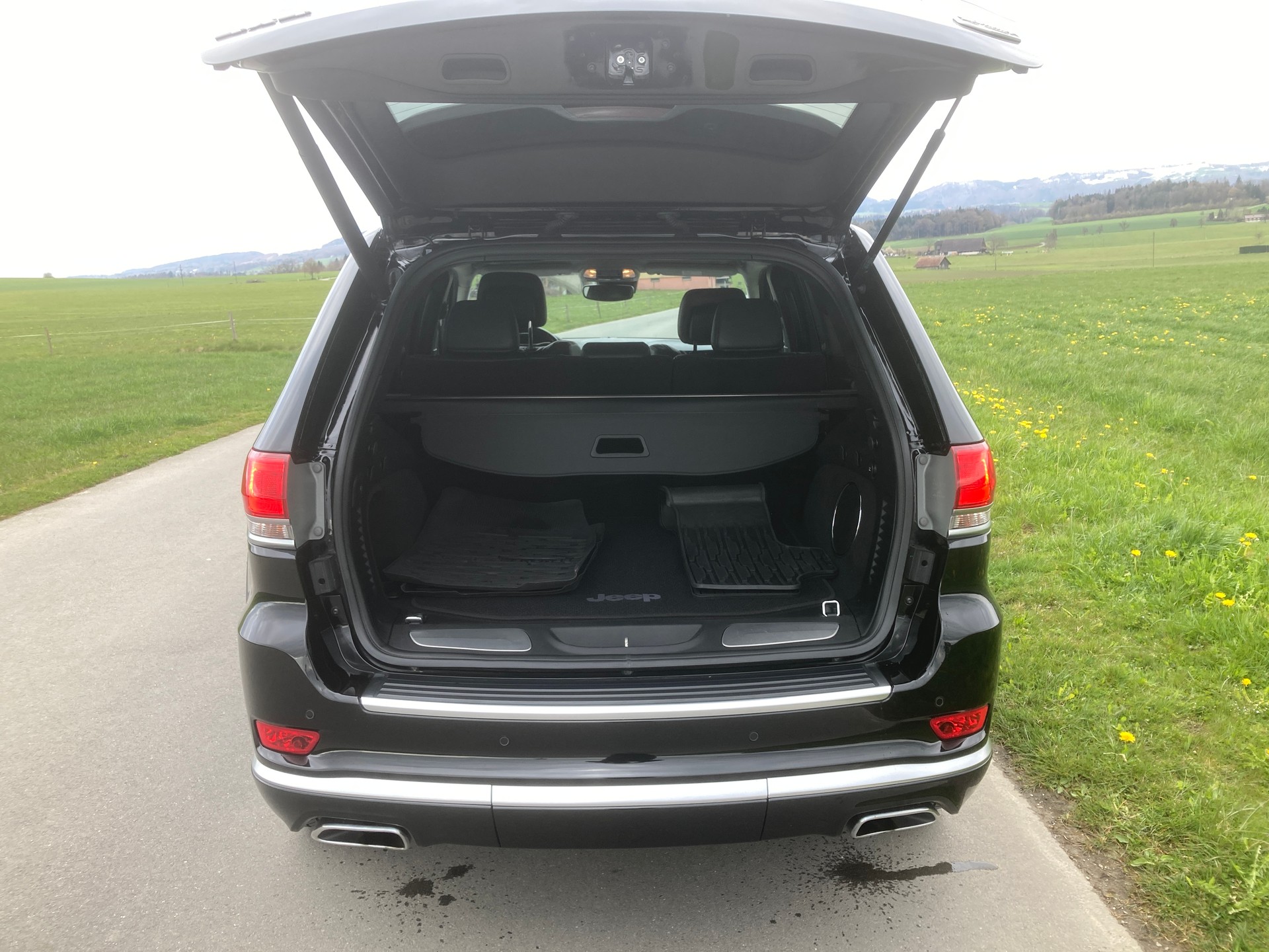 JEEP Grand Cherokee 3.0 CRD Summit Automatic-image-5