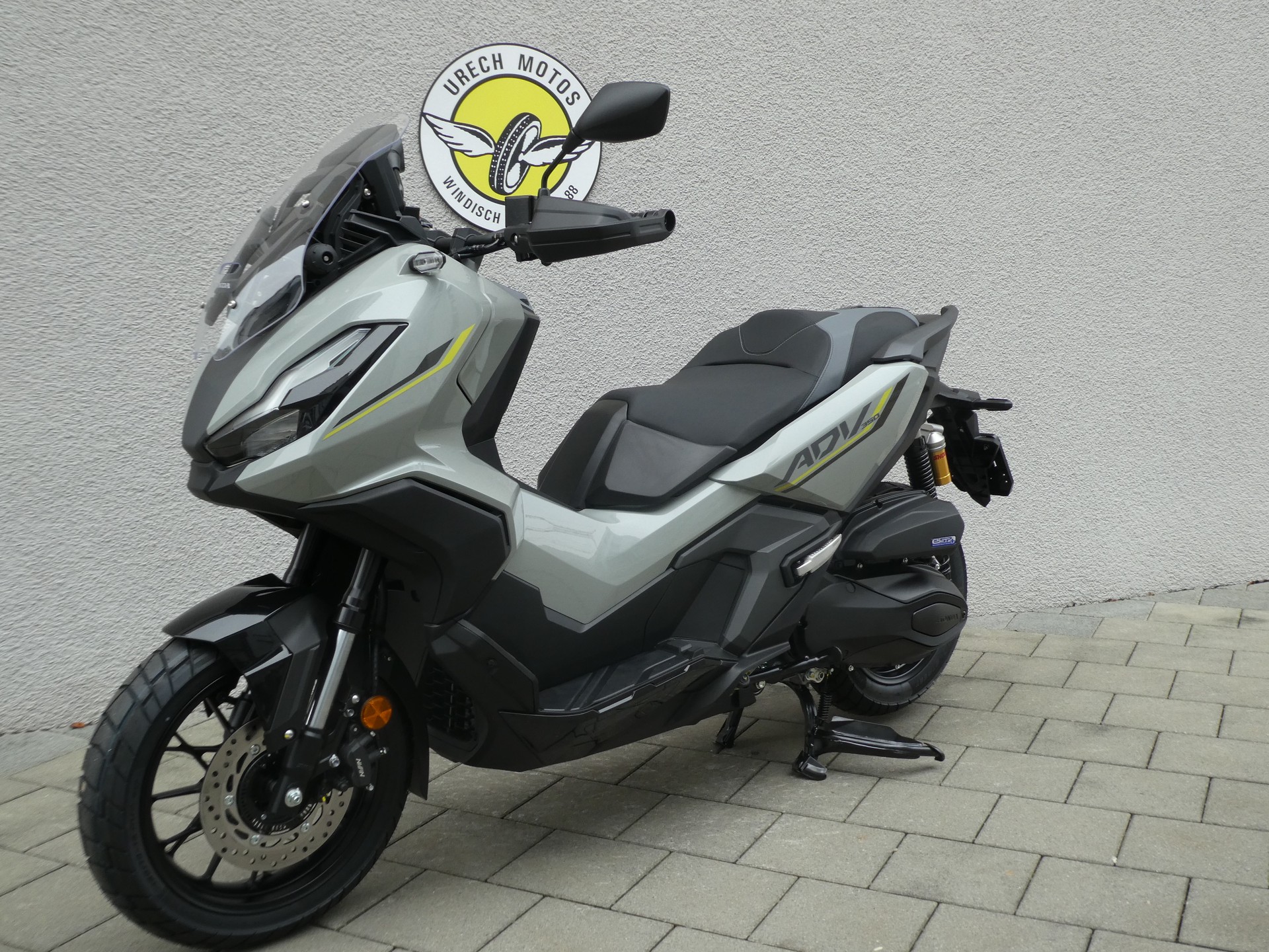 HONDA ADV 350-showroom-element-1