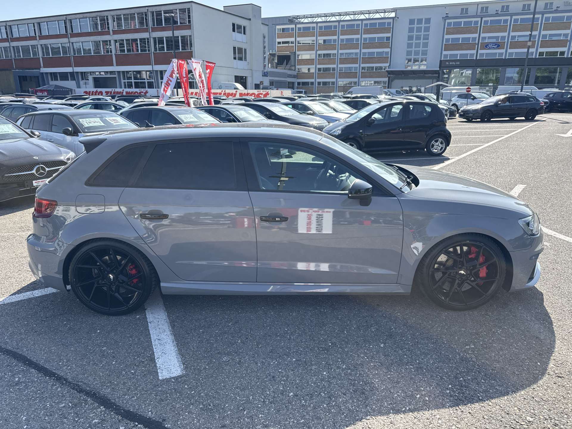 AUDI RS3 2.5 TSi quattro 367PS S-Tronic Automat-image-10