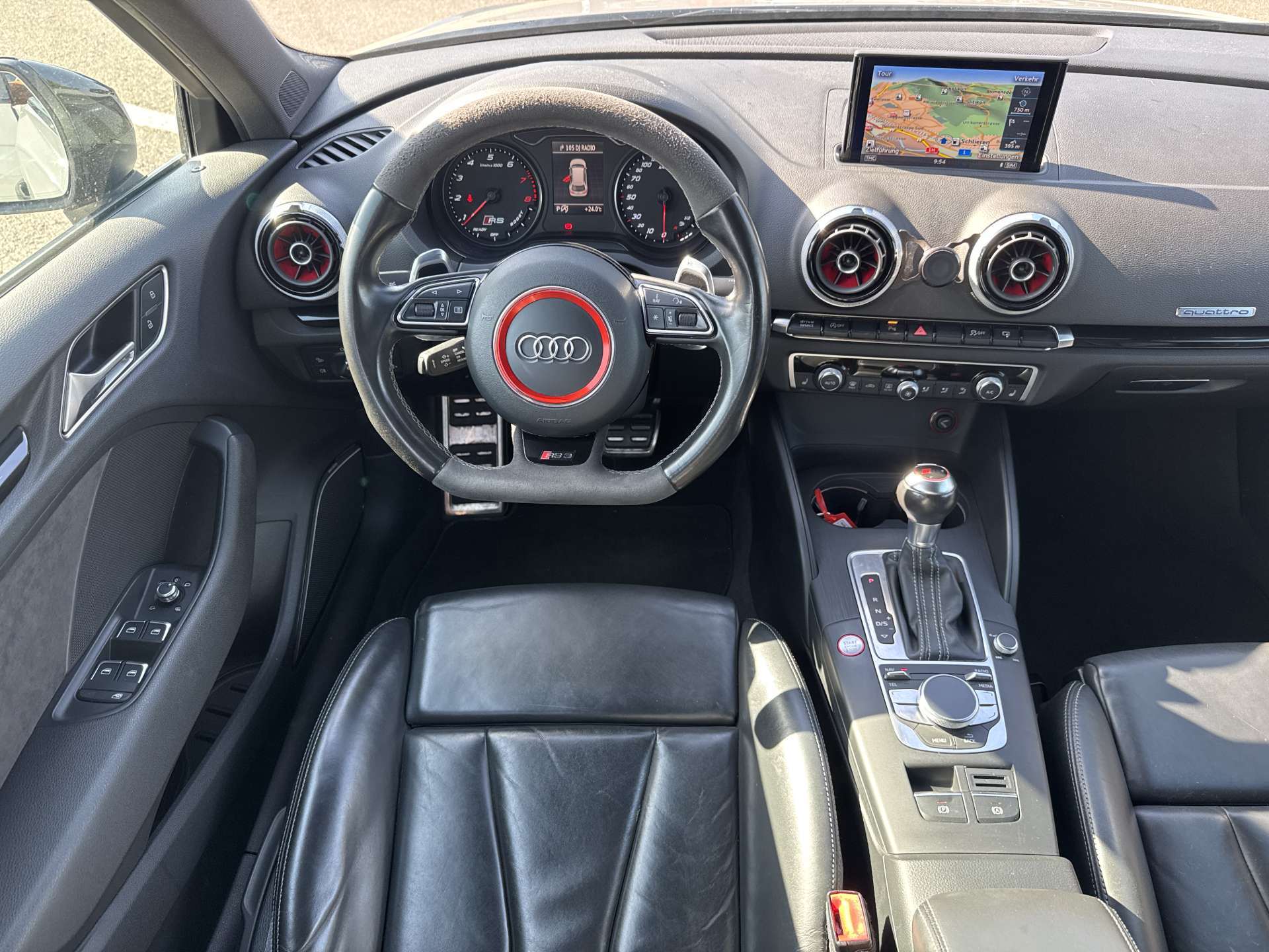 AUDI RS3 2.5 TSi quattro 367PS S-Tronic Automat-image-4
