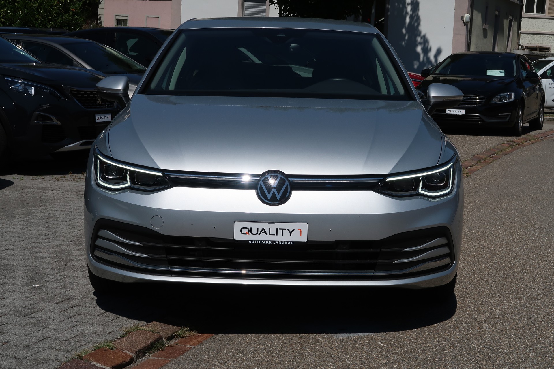 VW Golf 2.0 TSI Style DSG 4 Motion-image-1