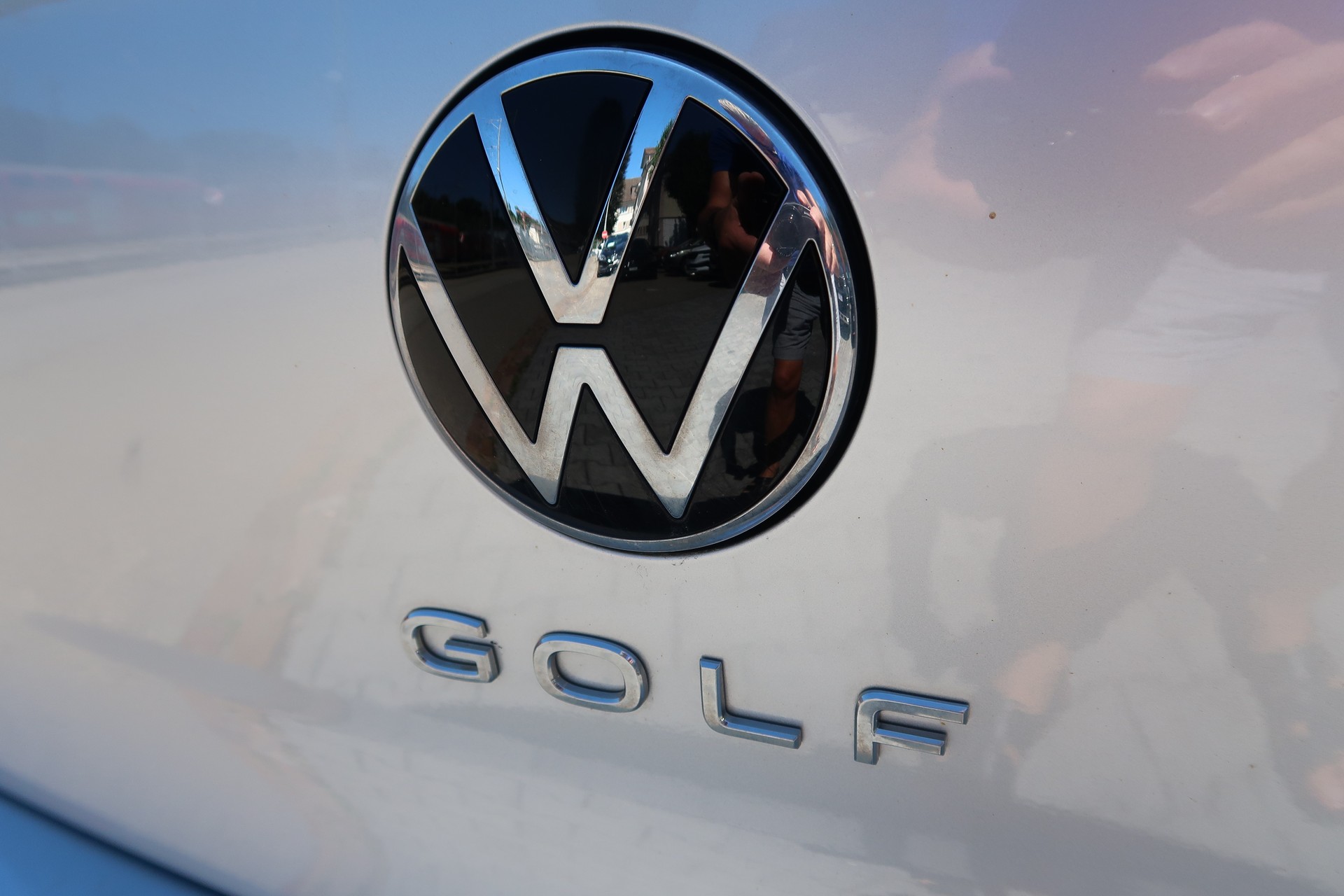 VW Golf 2.0 TSI Style DSG 4 Motion-image-24