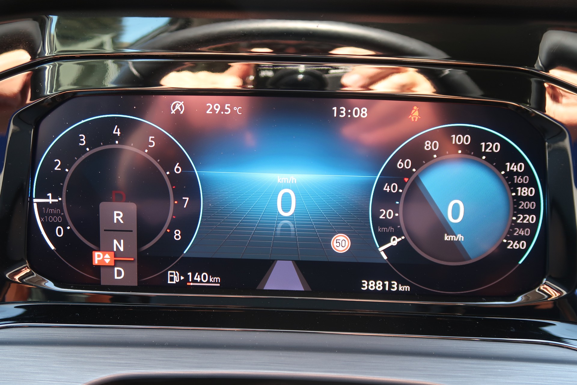 VW Golf 2.0 TSI Style DSG 4 Motion-image-16