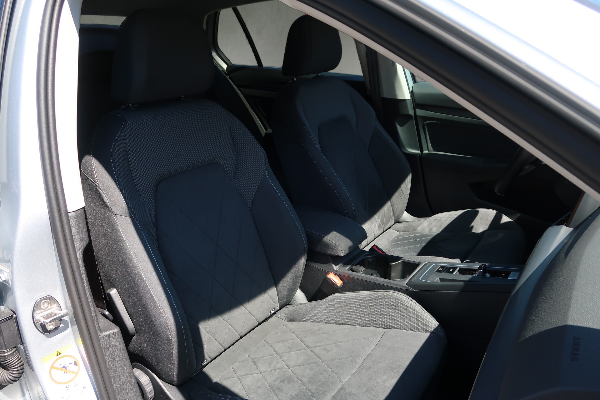 VW Golf 2.0 TSI Style DSG 4 Motion-image-22
