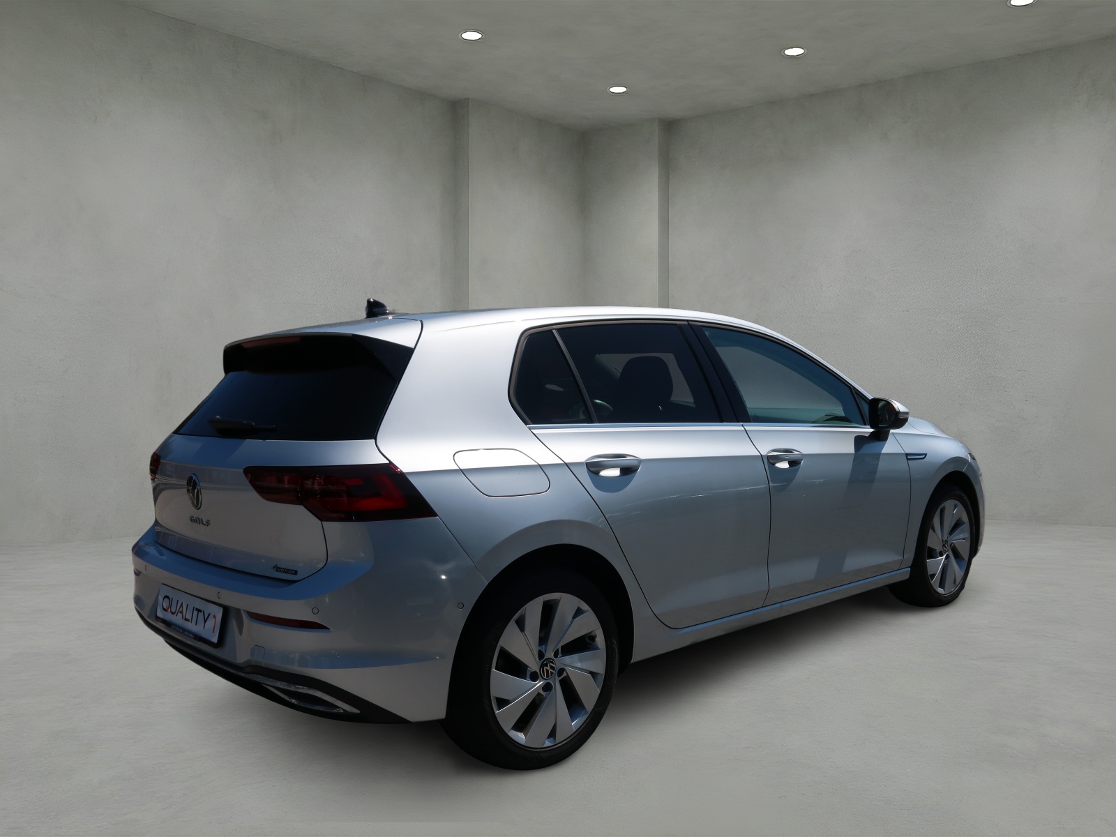 VW Golf 2.0 TSI Style DSG 4 Motion-image-4