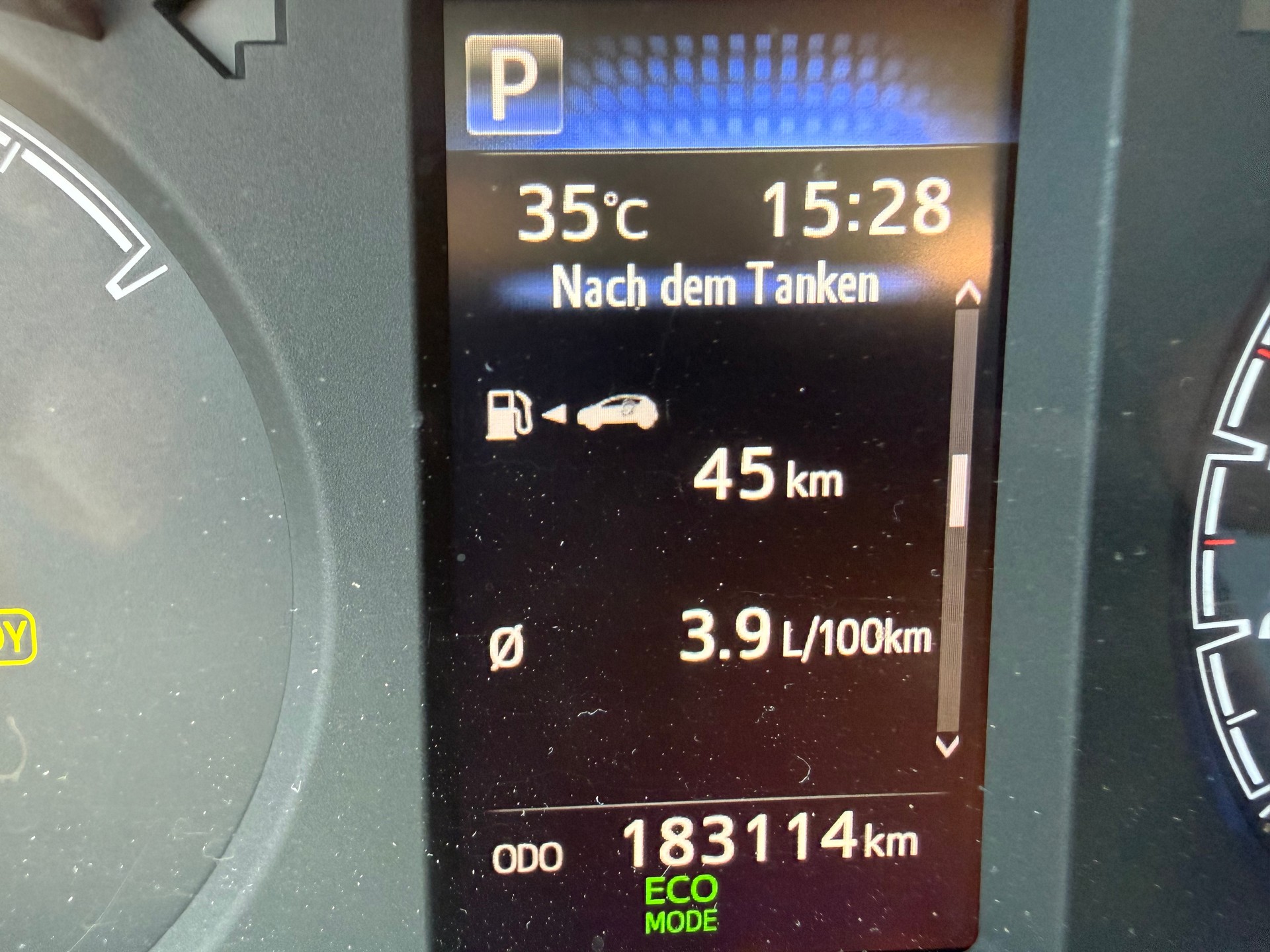 TOYOTA YARIS-image-10