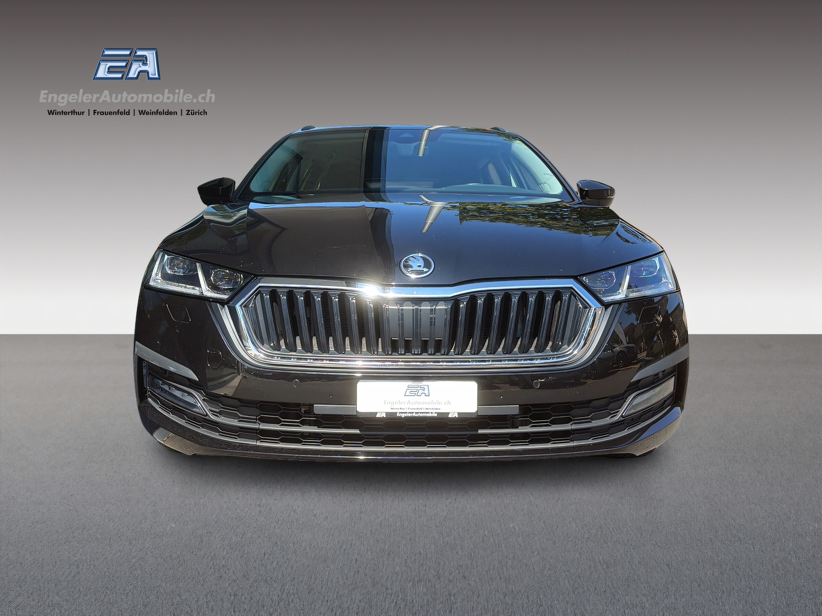 SKODA Octavia Combi 2.0 TDI Ambition 4x4 DSG-showroom-element-1