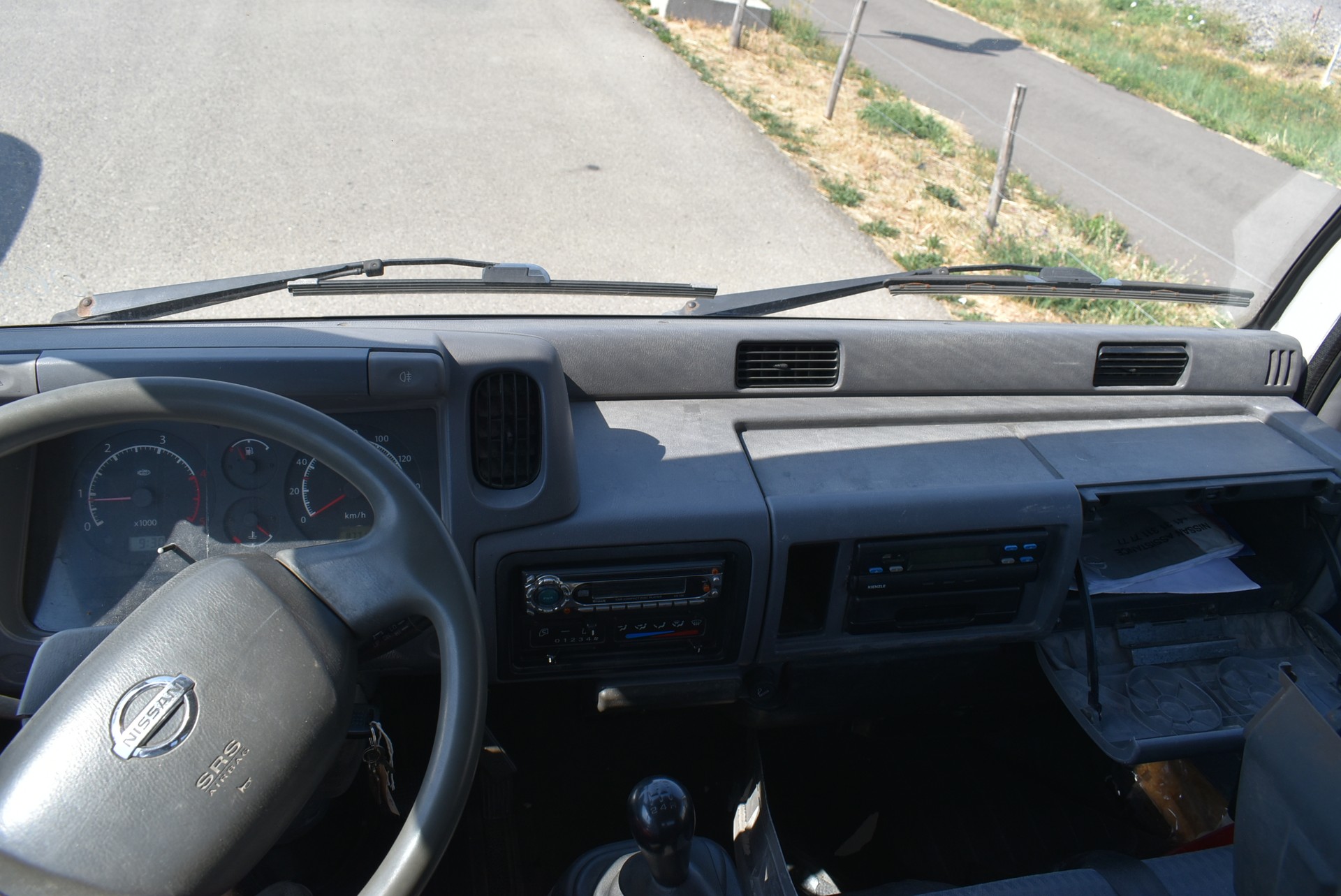 NISSAN CABSTAR 35.13-image-1