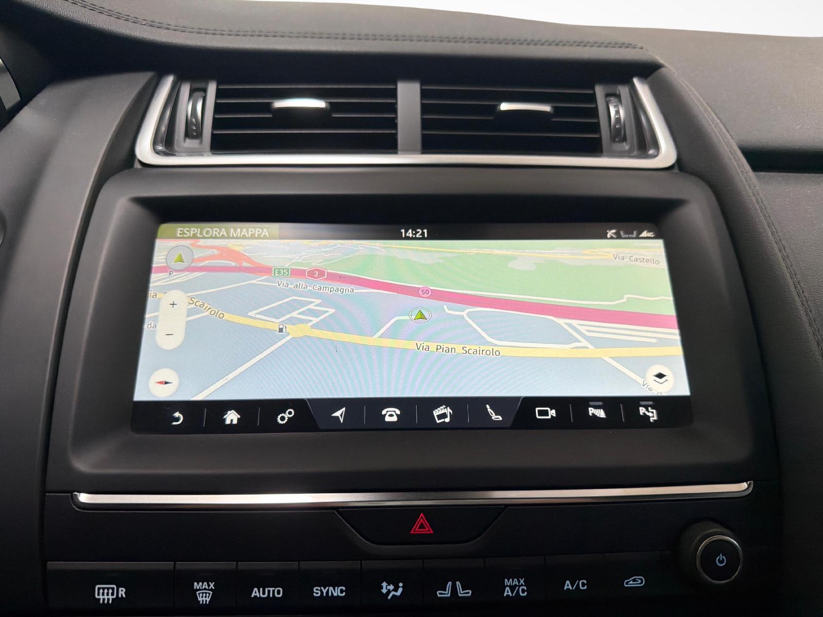 JAGUAR E-Pace 2.0 T 200 SE AWD - Pneumatici invernali inclusi-image-14