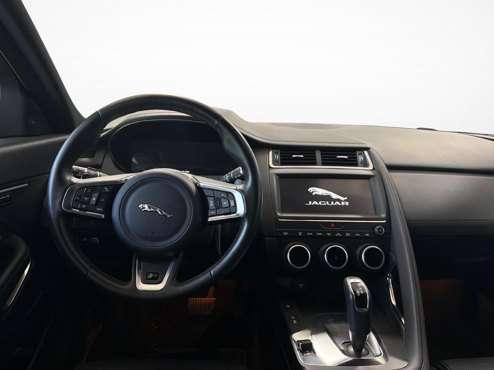 JAGUAR E-Pace 2.0 T 200 SE AWD - Pneumatici invernali inclusi-image-8