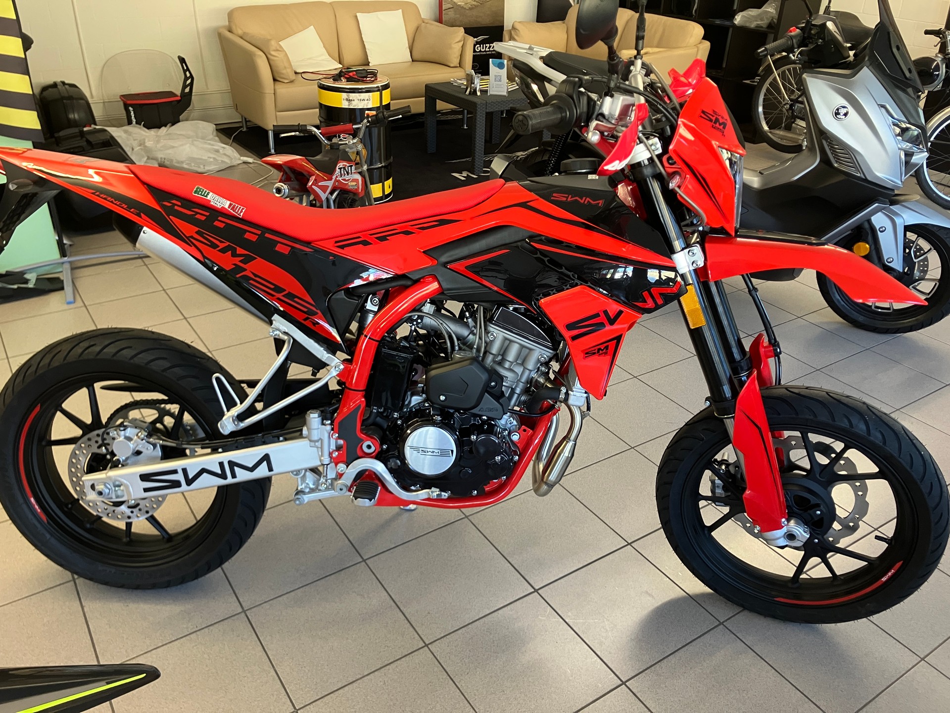SWM SM125 R