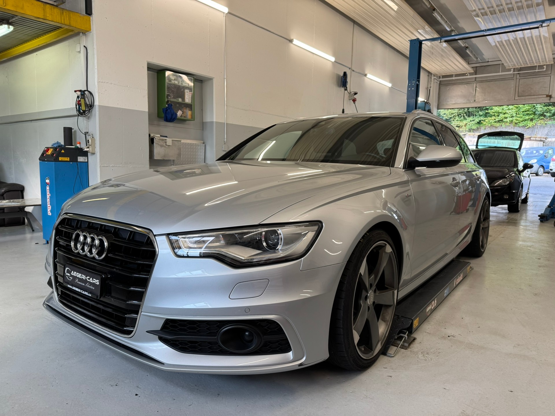 AUDI A6 Avant 3.0 TDI V6 quattro S-tronic-image-0