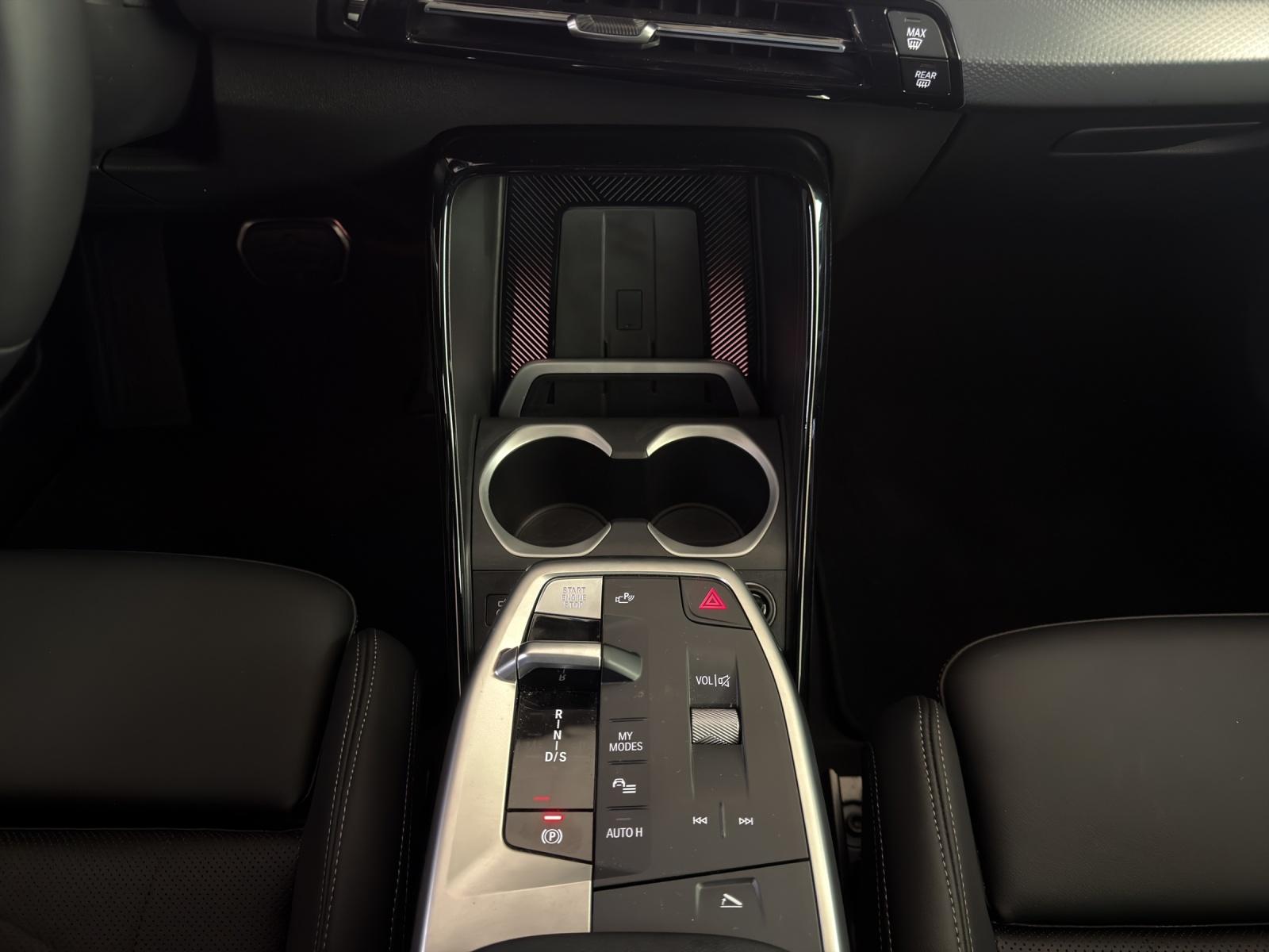 BMW X1 23i xDrive M-SportPaket-image-15