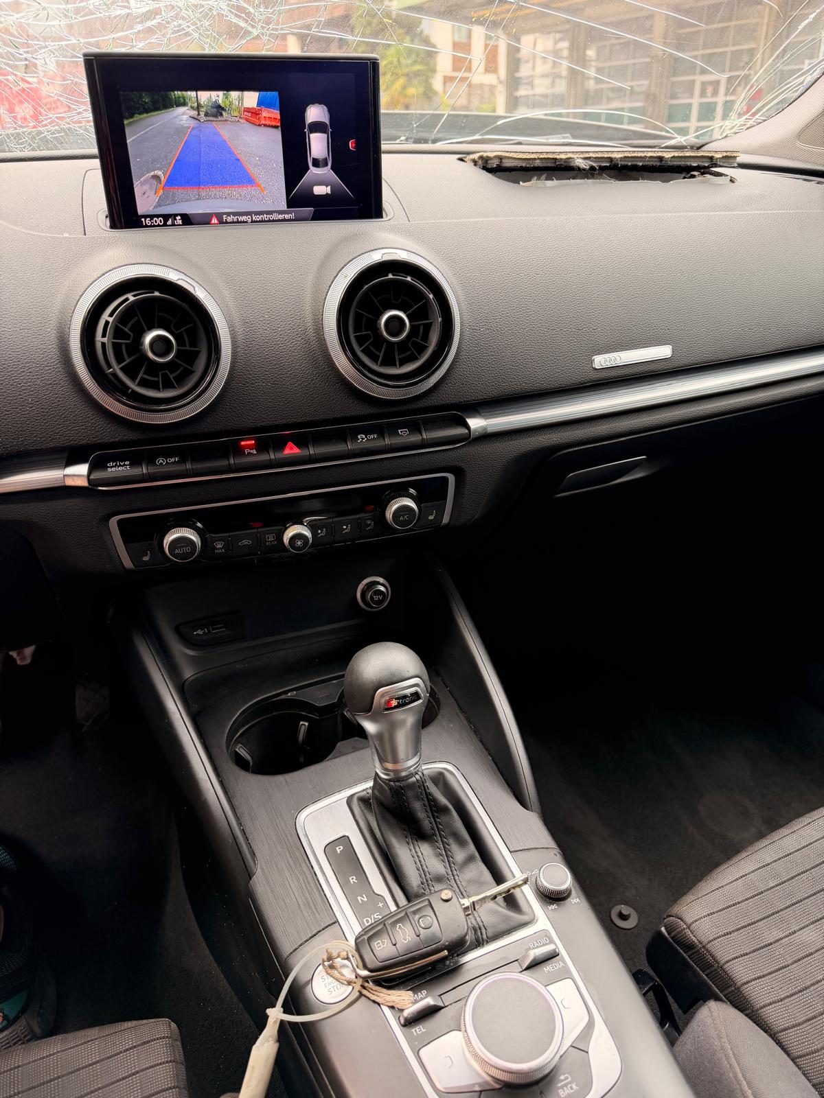 AUDI A3 Sportback 35 TFSI S-tronic-image-14