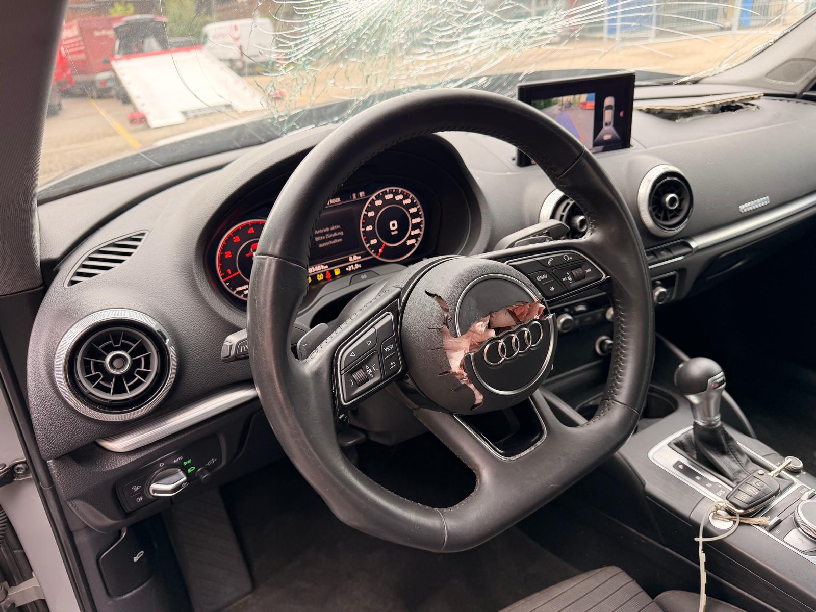 AUDI A3 Sportback 35 TFSI S-tronic-image-9