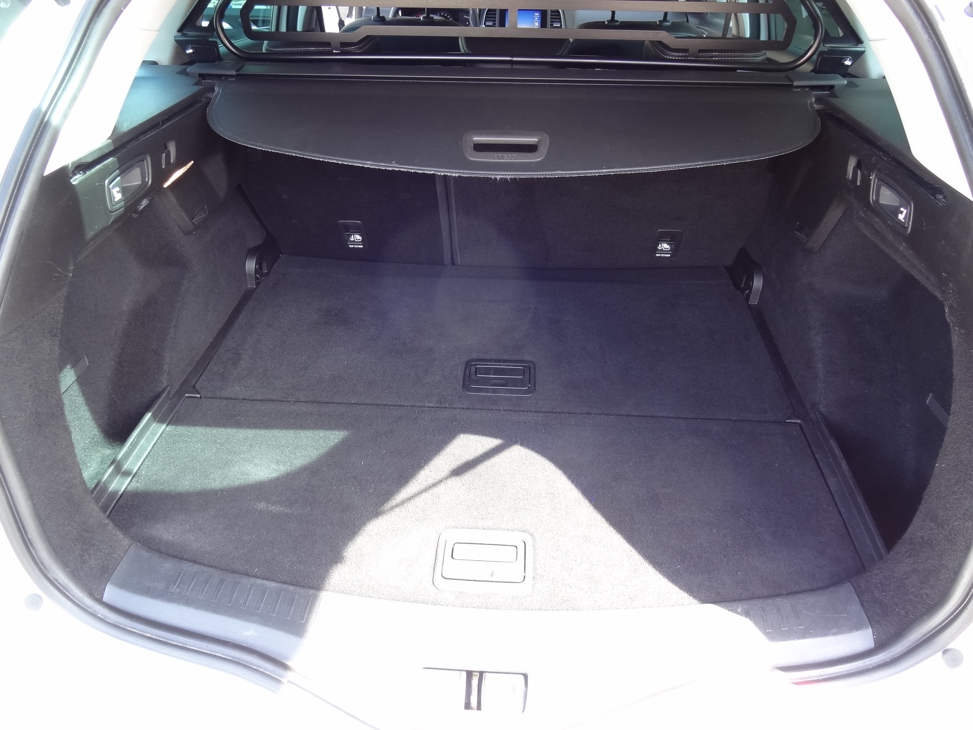 RENAULT Mégane Grandtour 1.3 16V Turbo Techno EDC-image-9