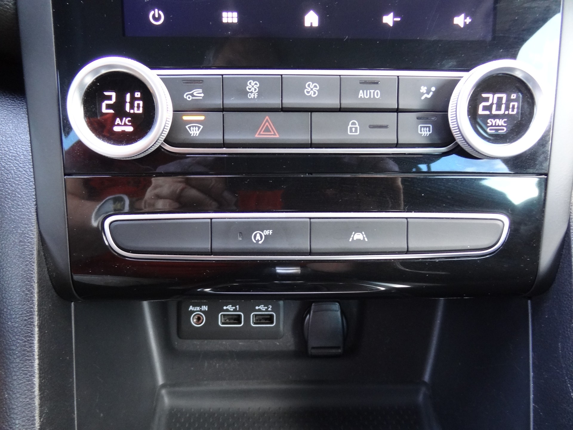 RENAULT Mégane Grandtour 1.3 16V Turbo Techno EDC-image-14