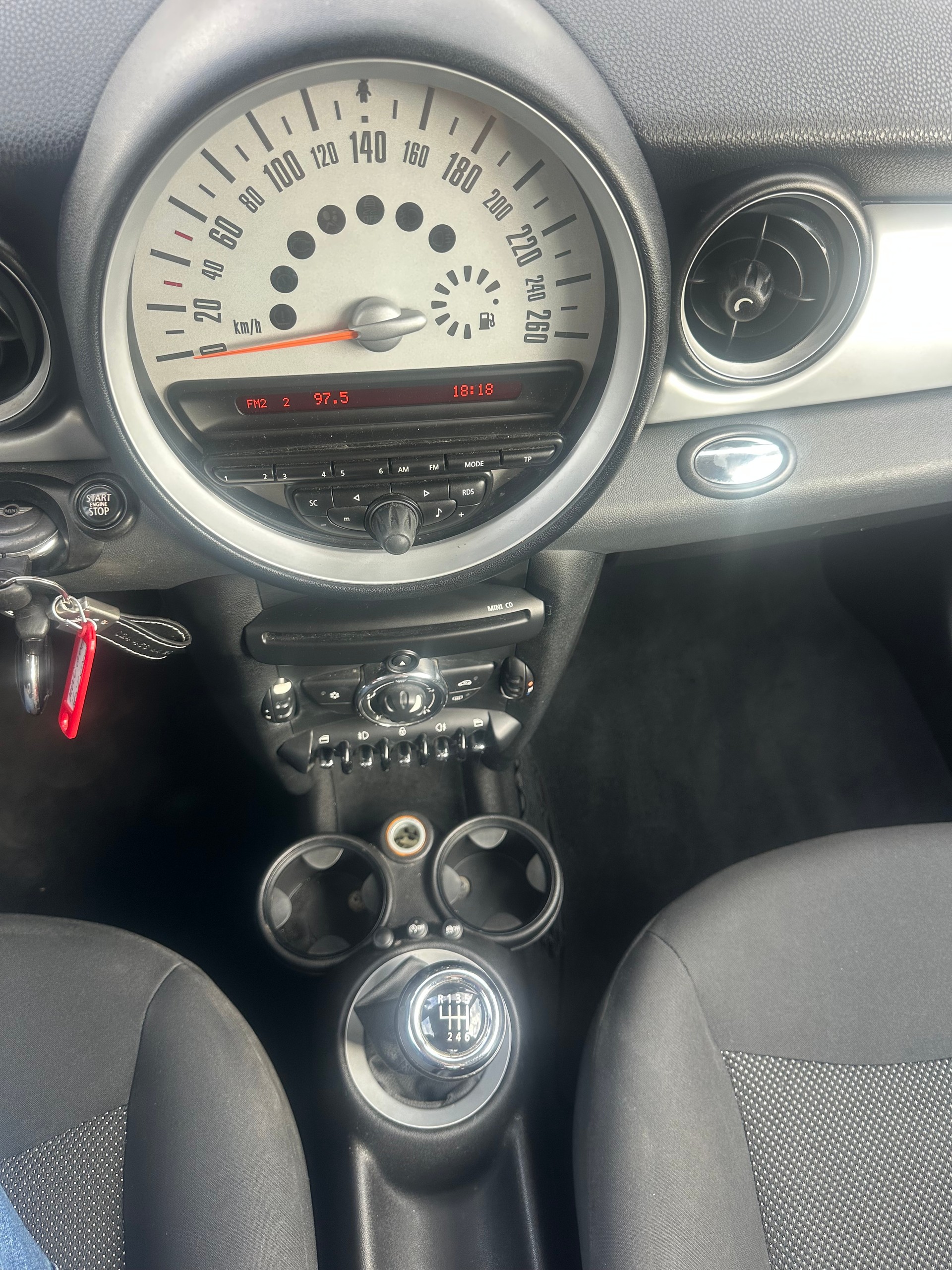 MINI One-image-9