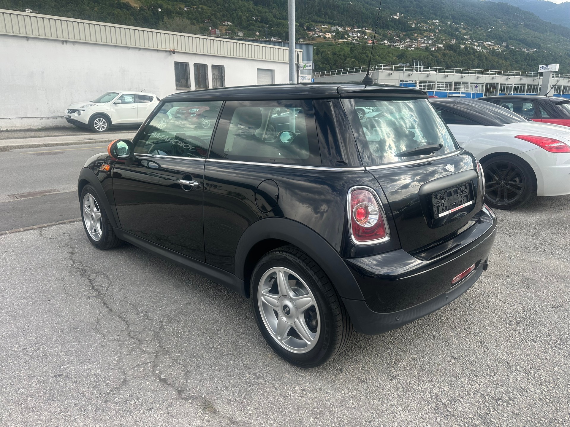 MINI One-image-5