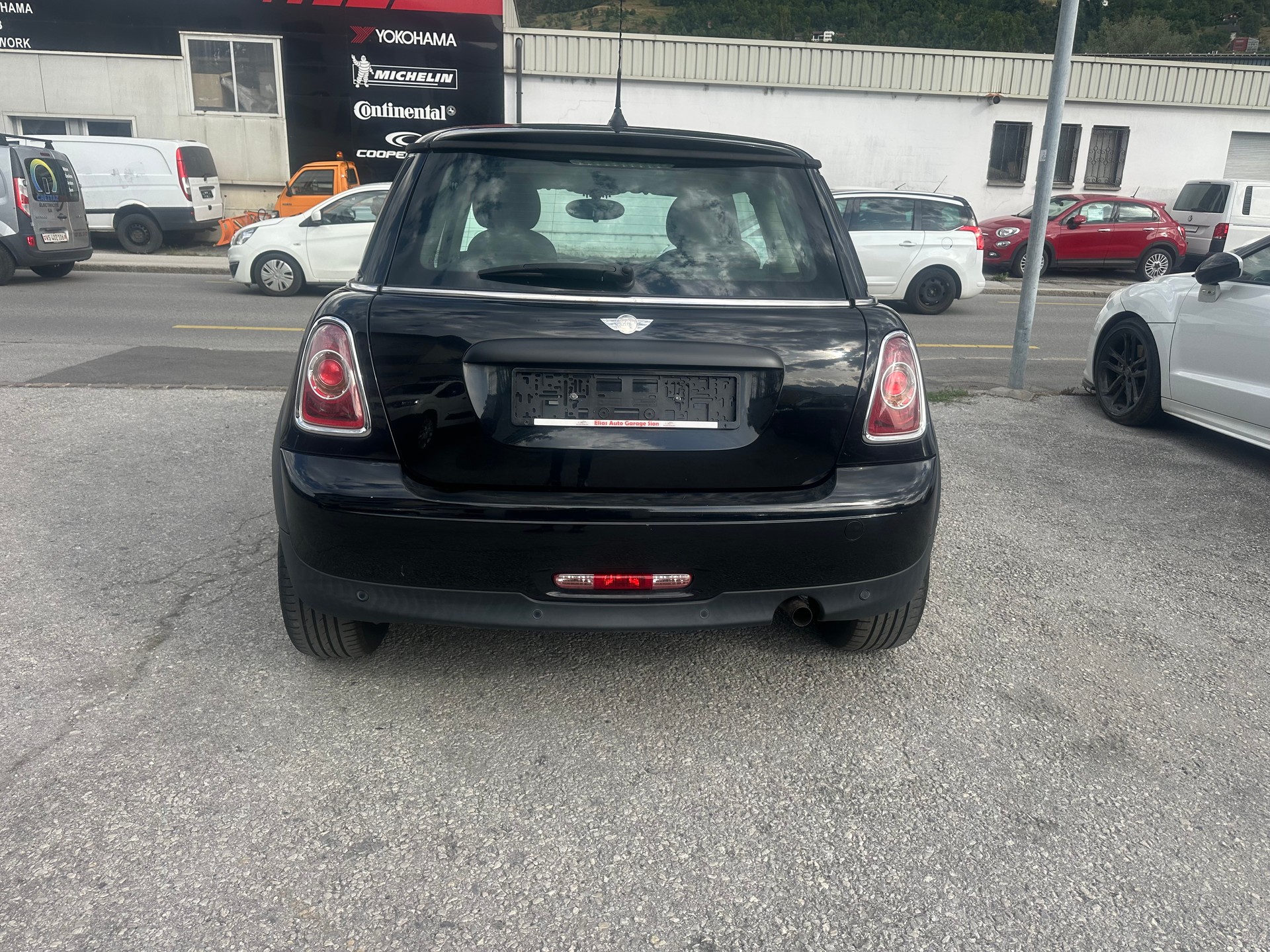 MINI One-image-4