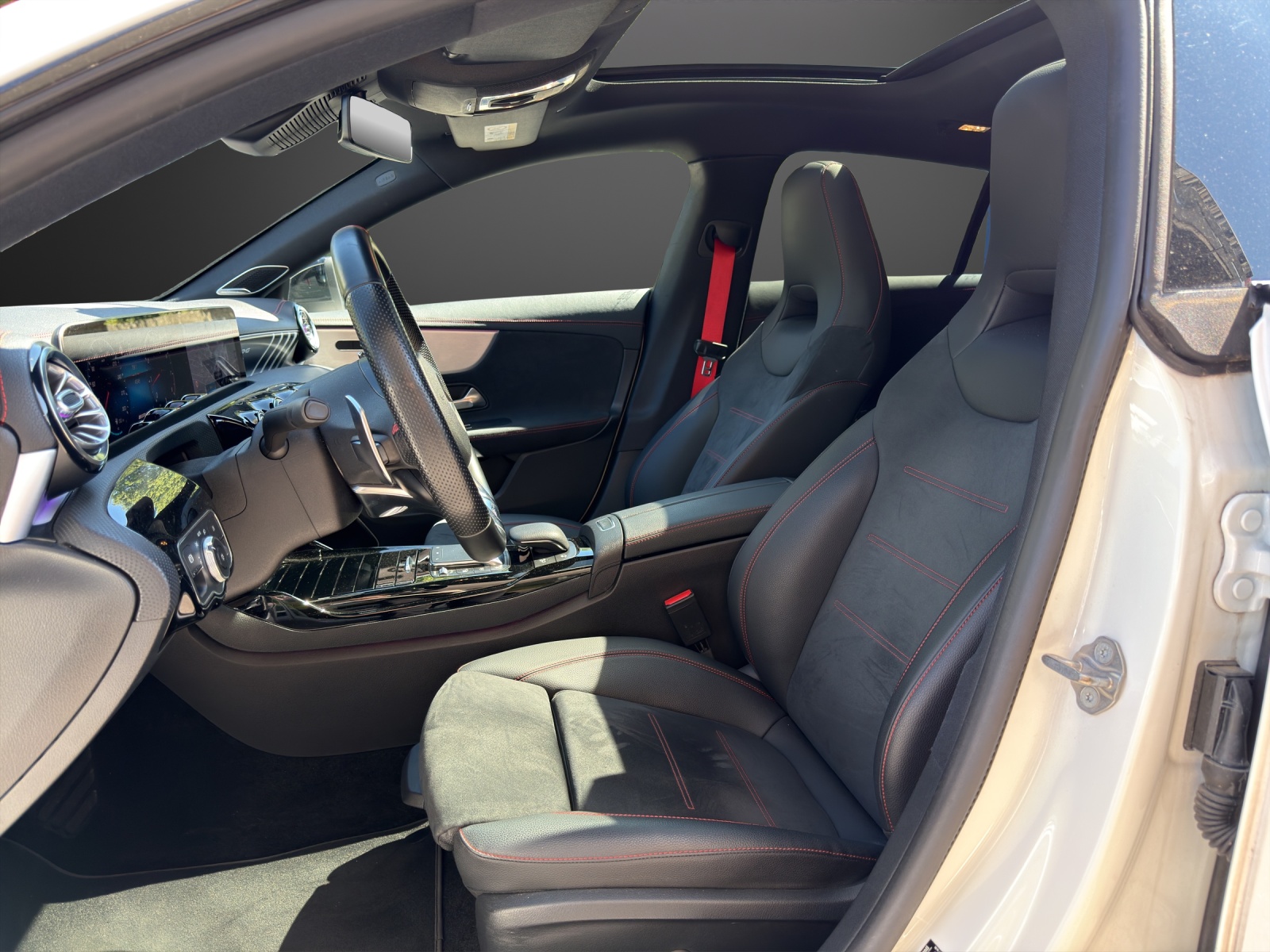 MERCEDES-BENZ CLA Shooting Brake 45 S AMG 4Matic+ 8G-DCT-image-10