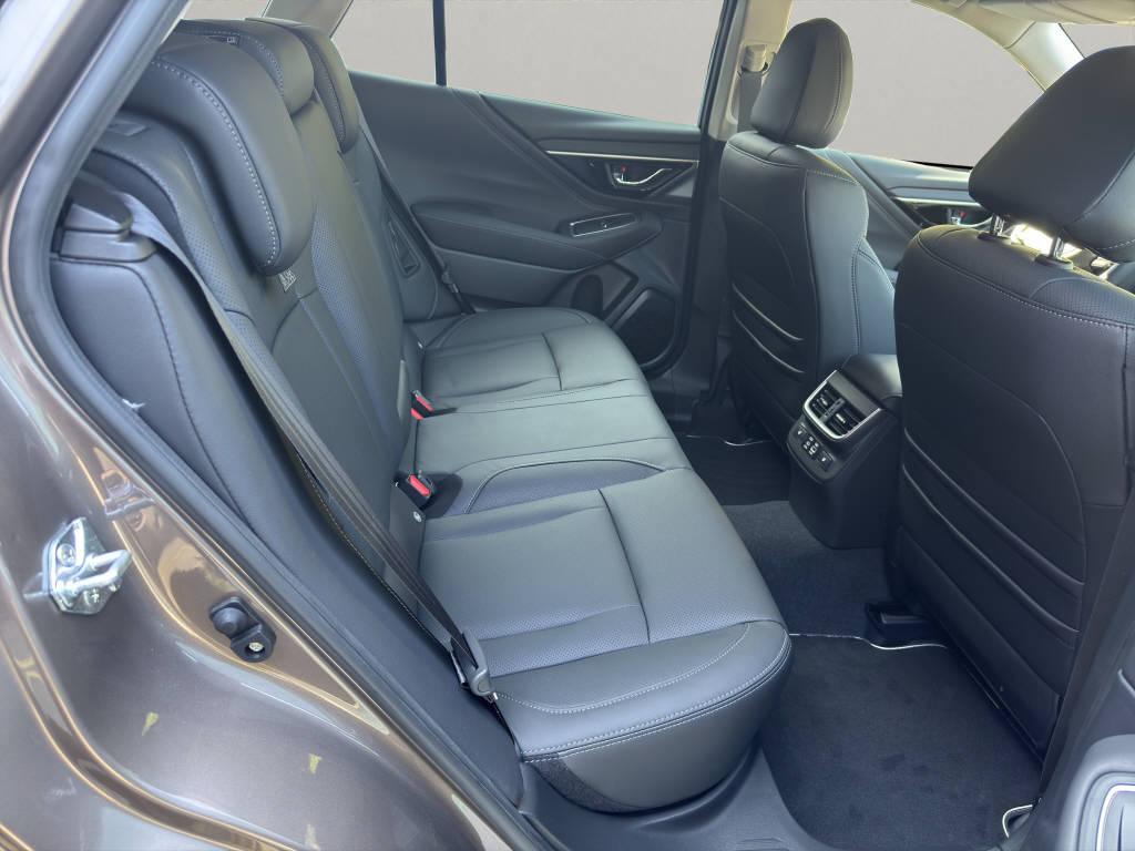 SUBARU Outback 2.5i Final Edition-image-9