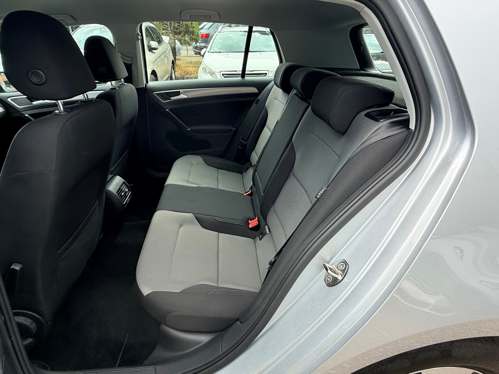 VW e-Golf Top Angebot-image-14