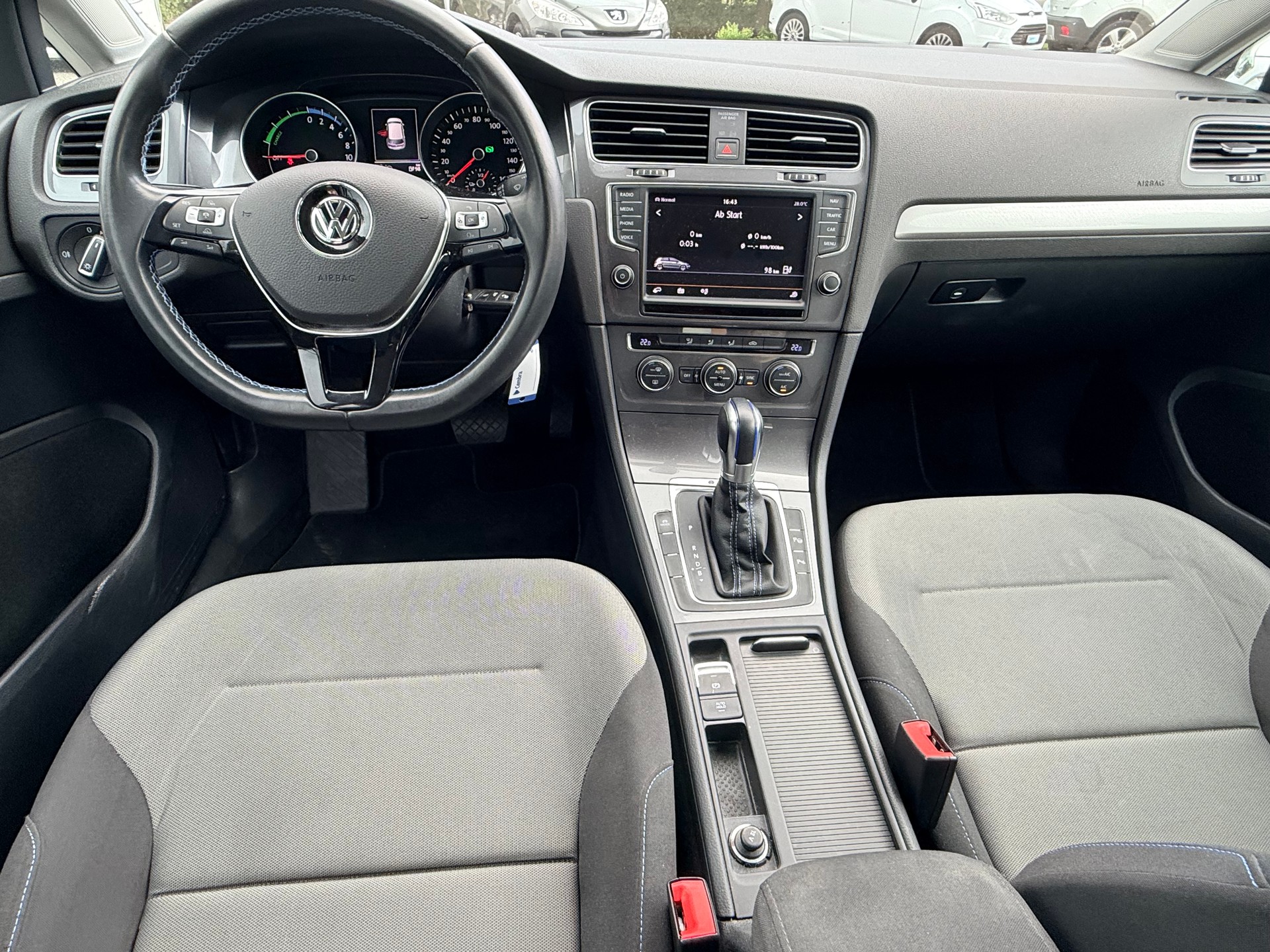 VW e-Golf Top Angebot-image-9