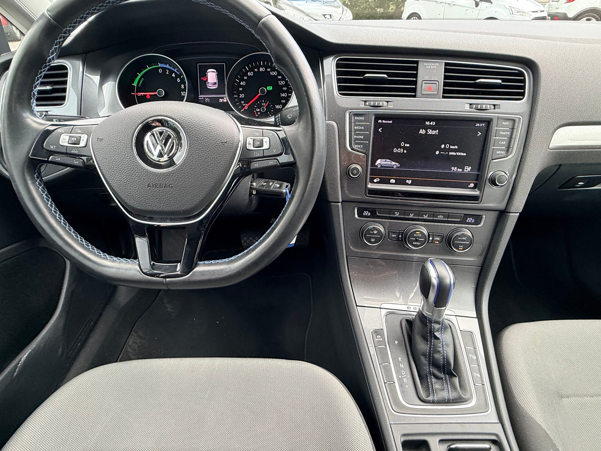 VW e-Golf Top Angebot-image-10