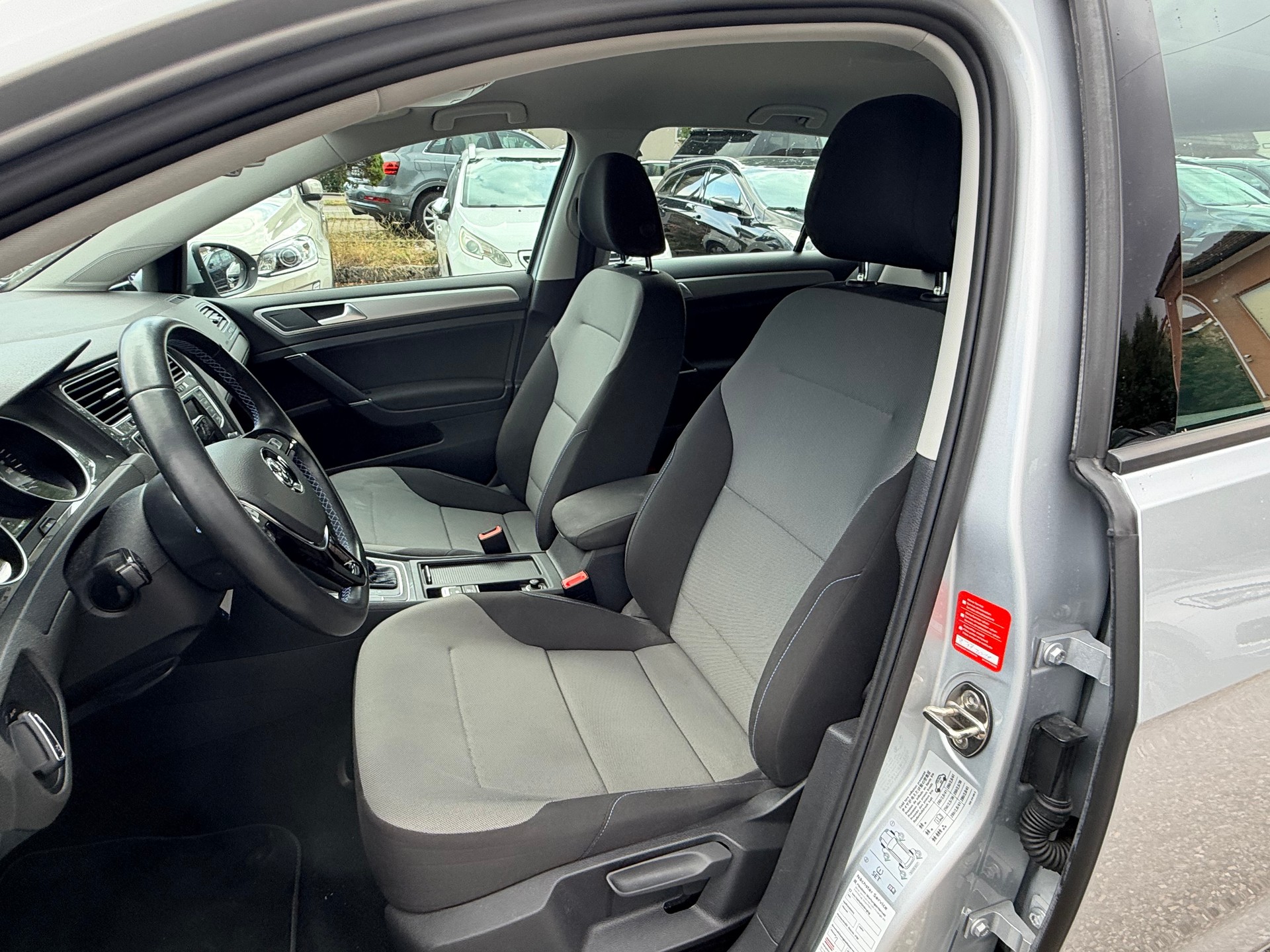 VW e-Golf Top Angebot-image-11