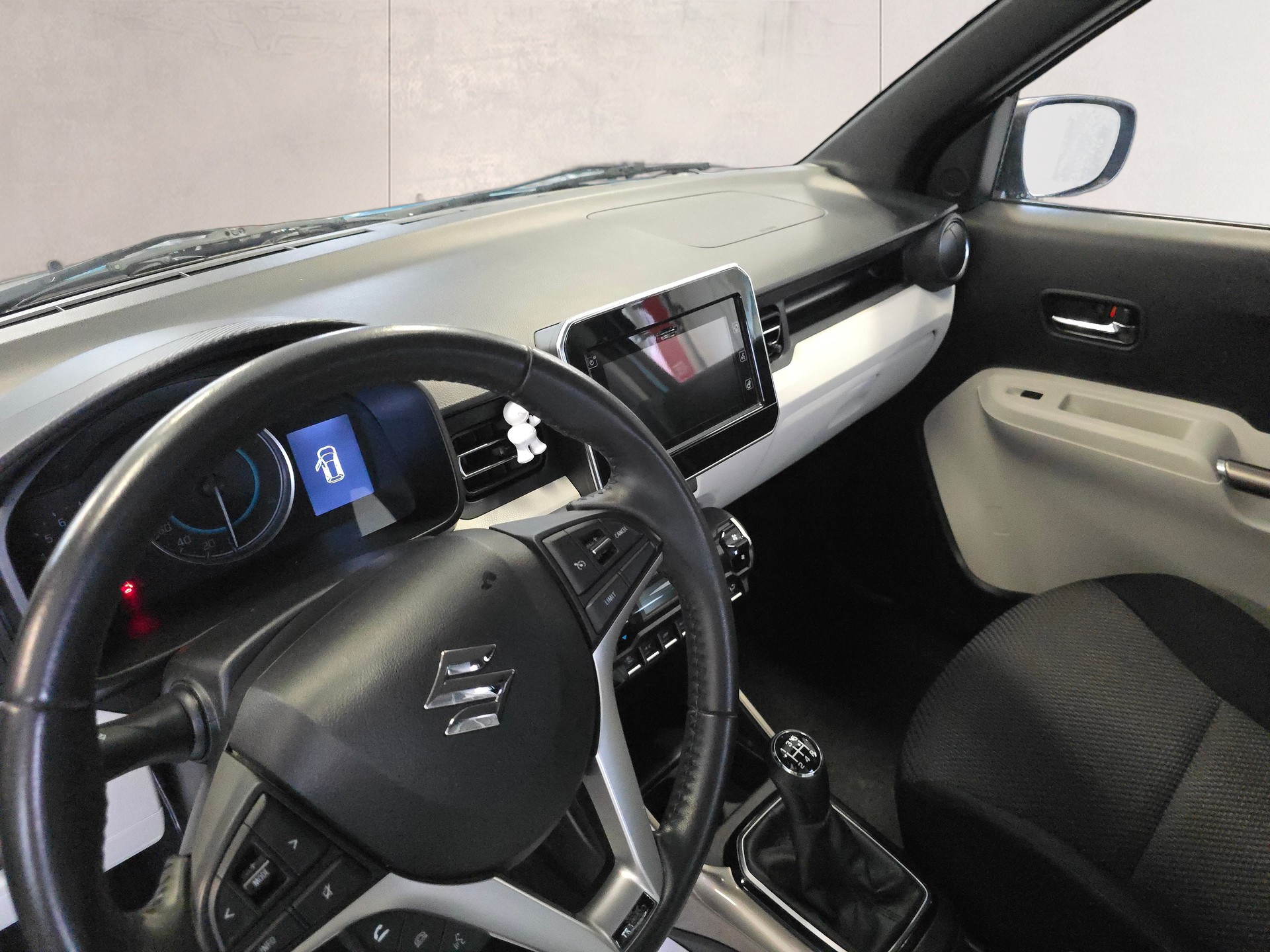 SUZUKI Ignis 1.2i Tradizio 4x4-image-8