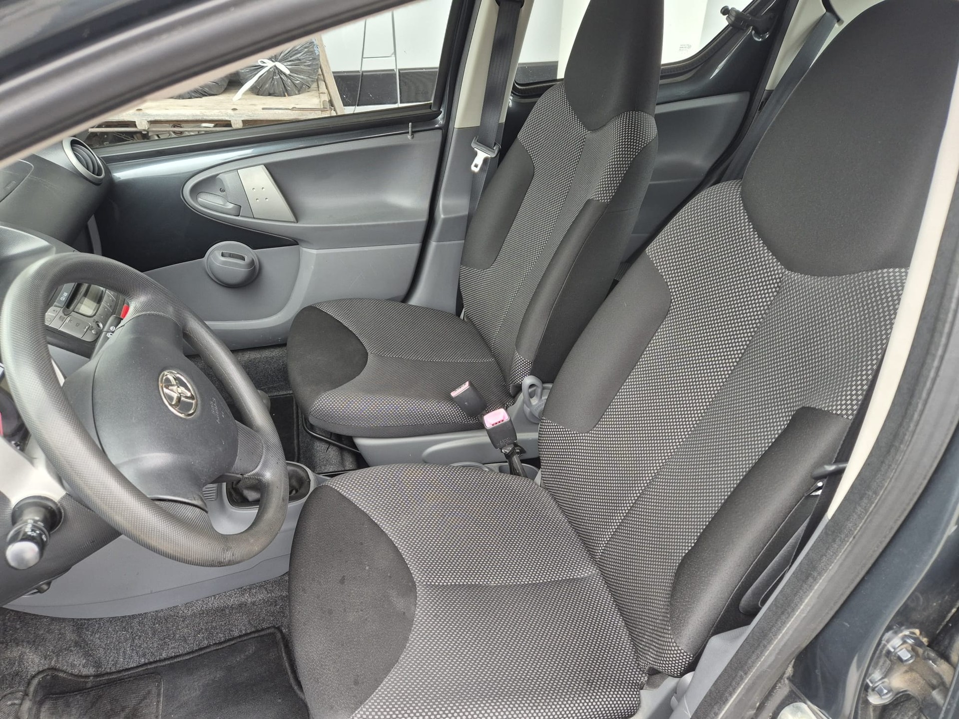 TOYOTA Aygo 1.0 Linea Luna-image-8