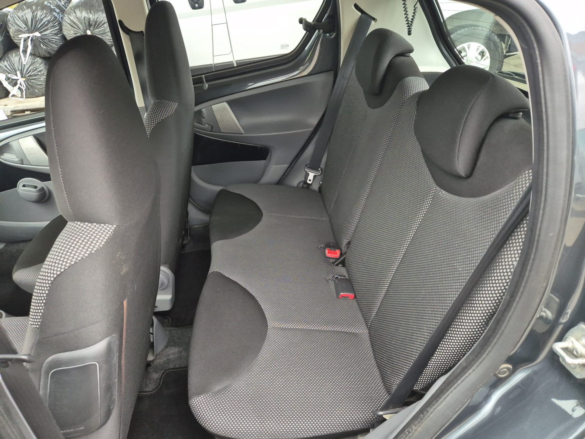 TOYOTA Aygo 1.0 Linea Luna-image-10