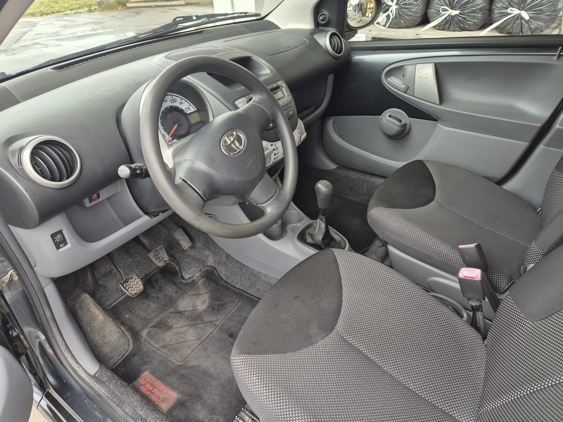 TOYOTA Aygo 1.0 Linea Luna-image-7