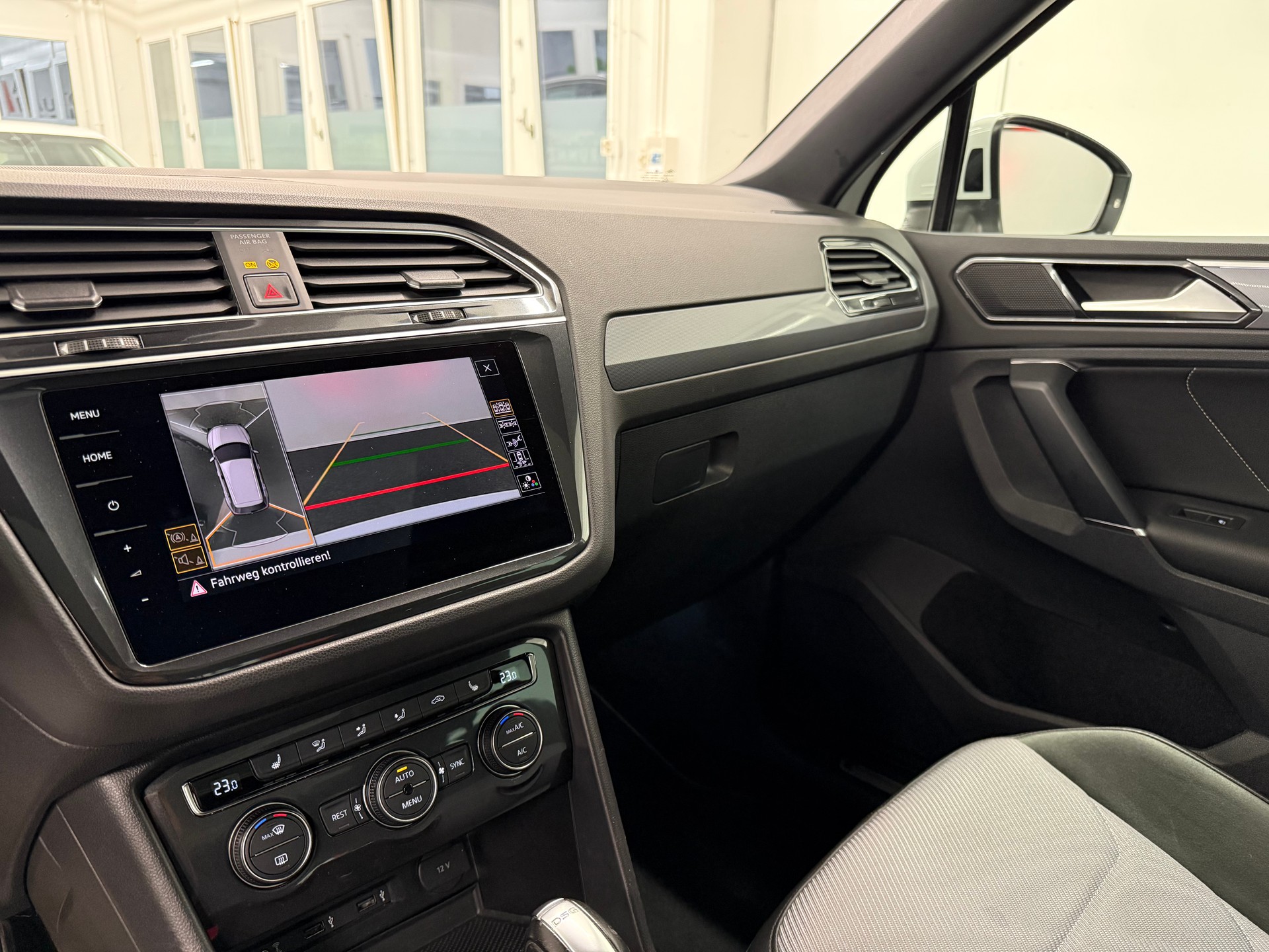 VW Tiguan 2.0 TDI R-LINE 4Motion DSG + AHK-image-20
