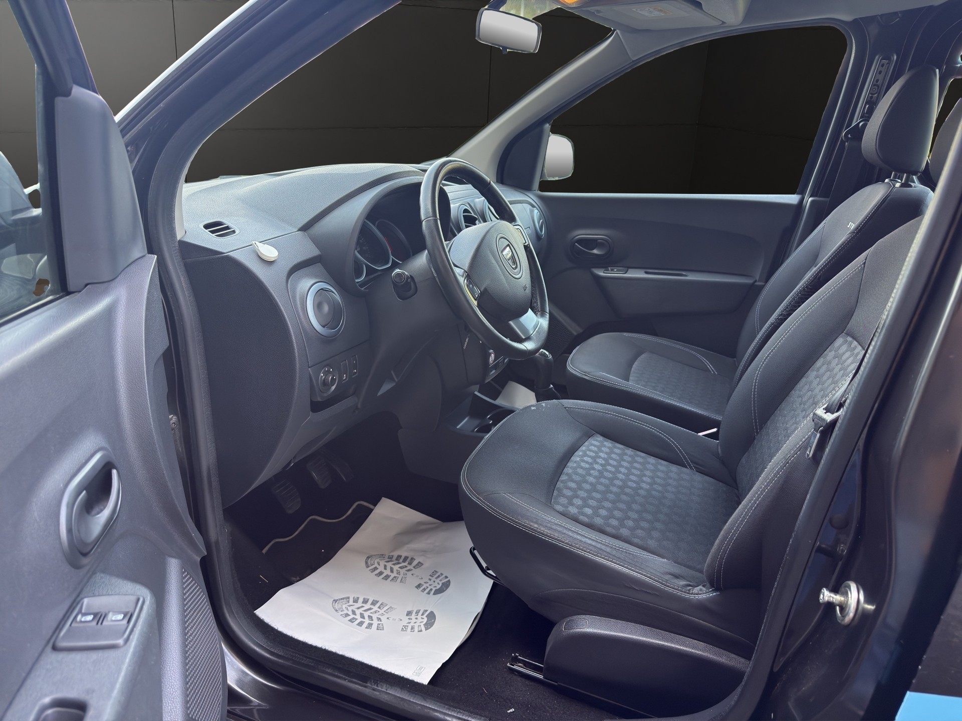 DACIA Dokker 1.5 dCi Stepway-image-10