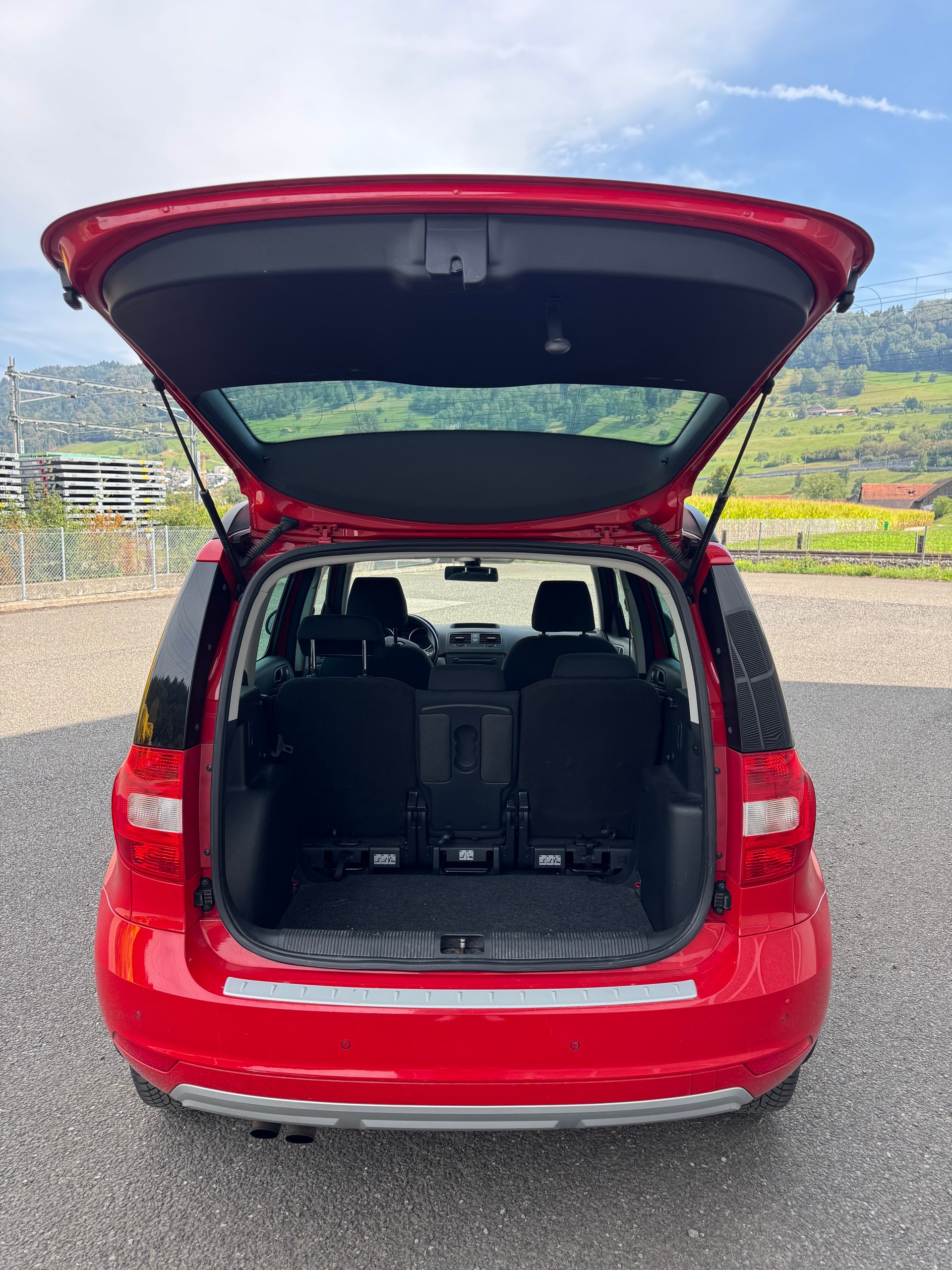 SKODA Yeti 1.4 TSI Elegance 4x2 DSG-image-6