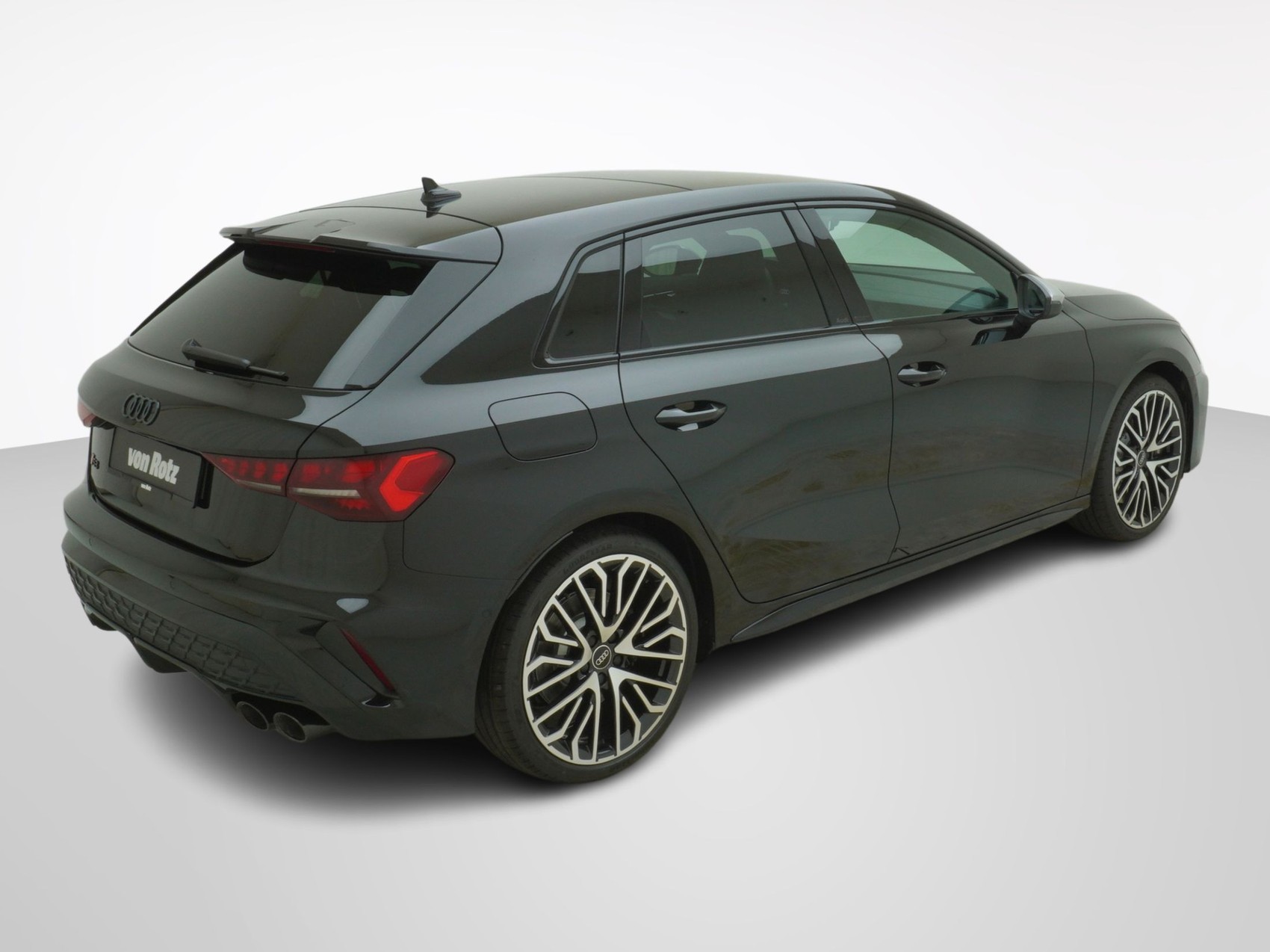 AUDI S3 Sportback 2.0 T FSI quattro S-Tronic-image-4